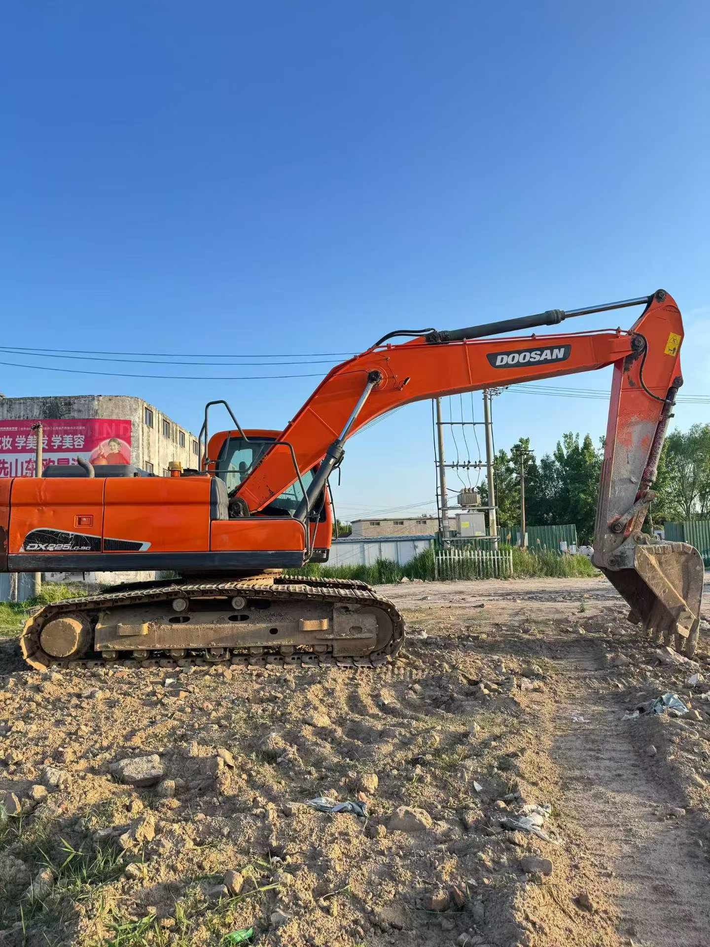 Buy Doosan DX215-9C Used Excavator / 2