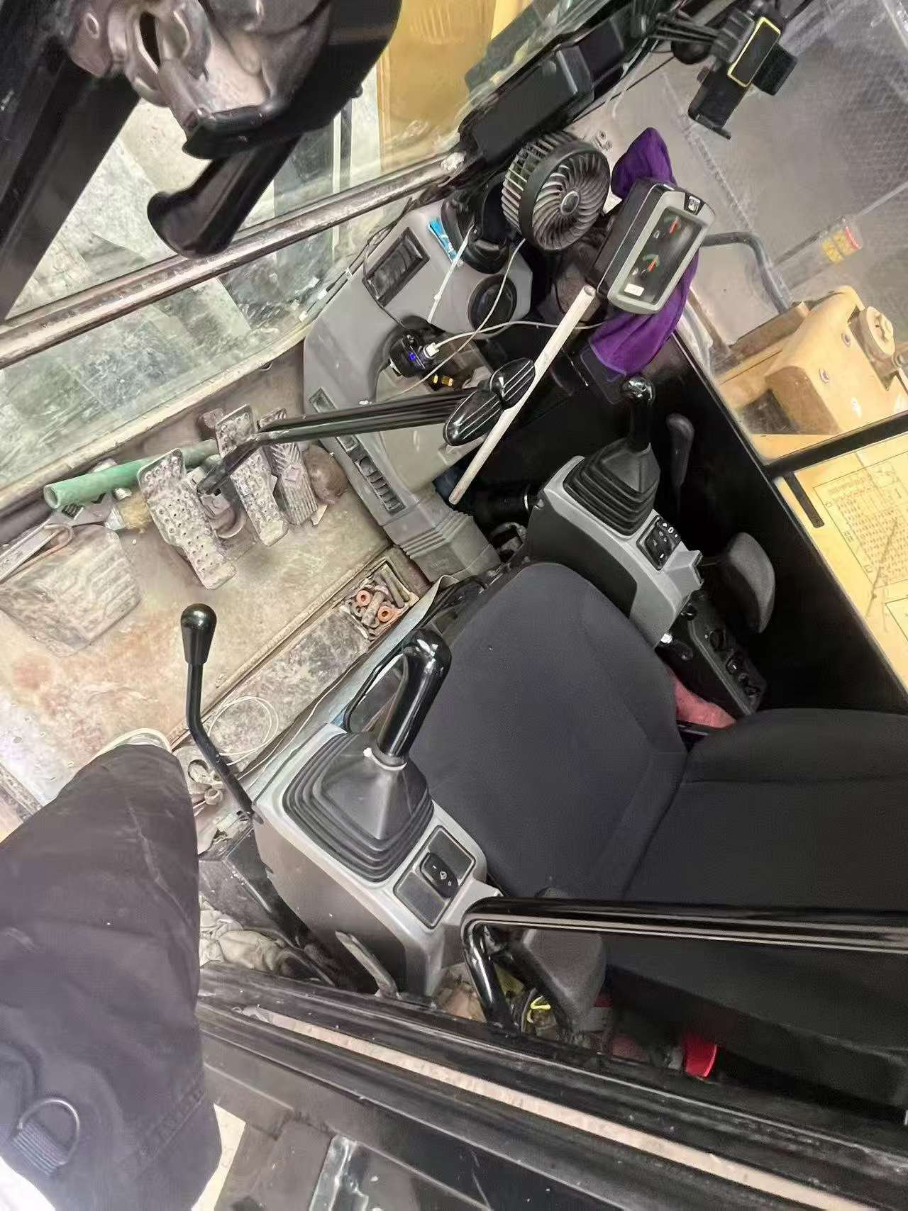 Buy Caterpillar 305.5 Used Excavator / 5