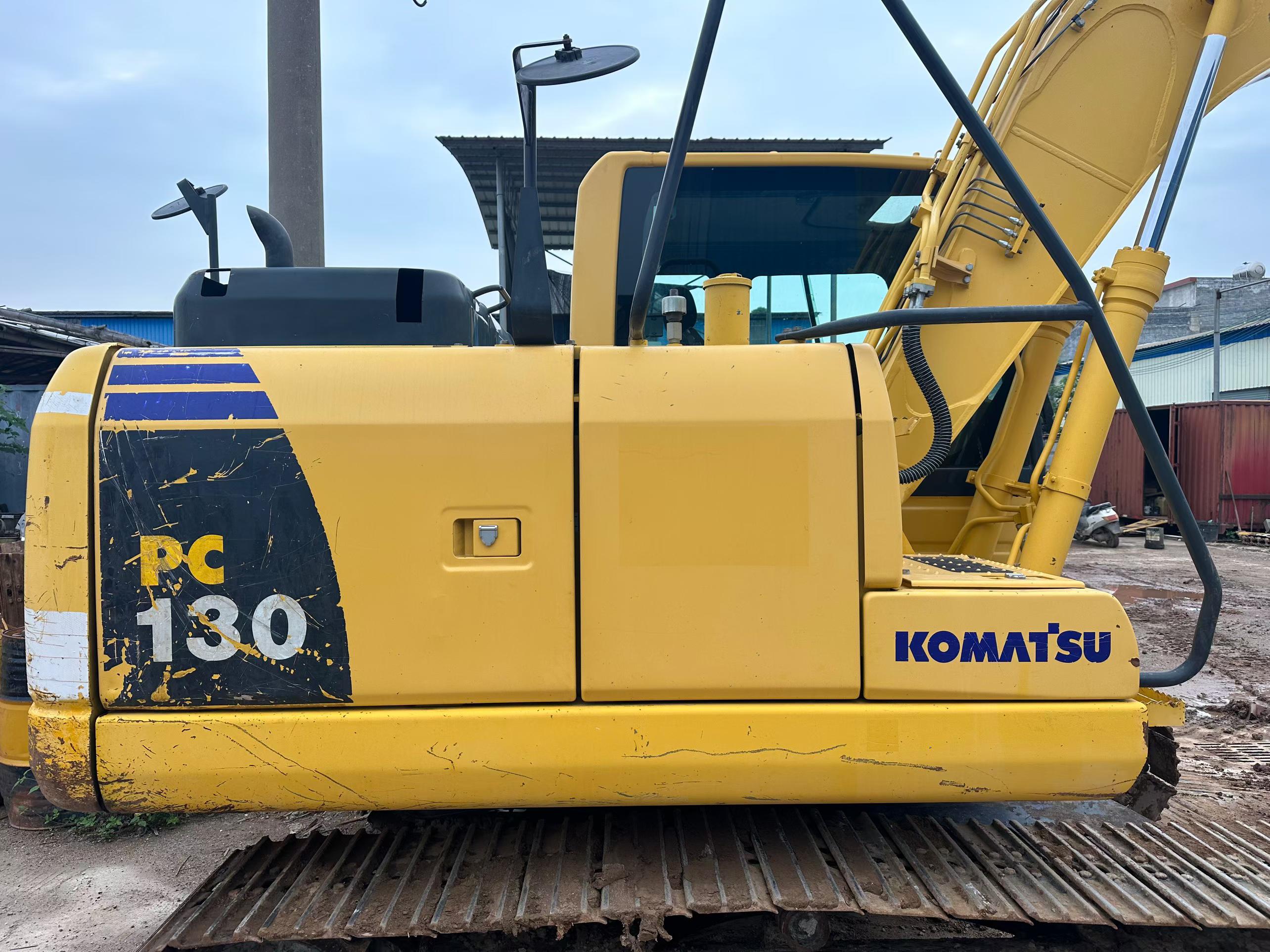 Buy Komatsu PC130-8 Used Excavator / 7