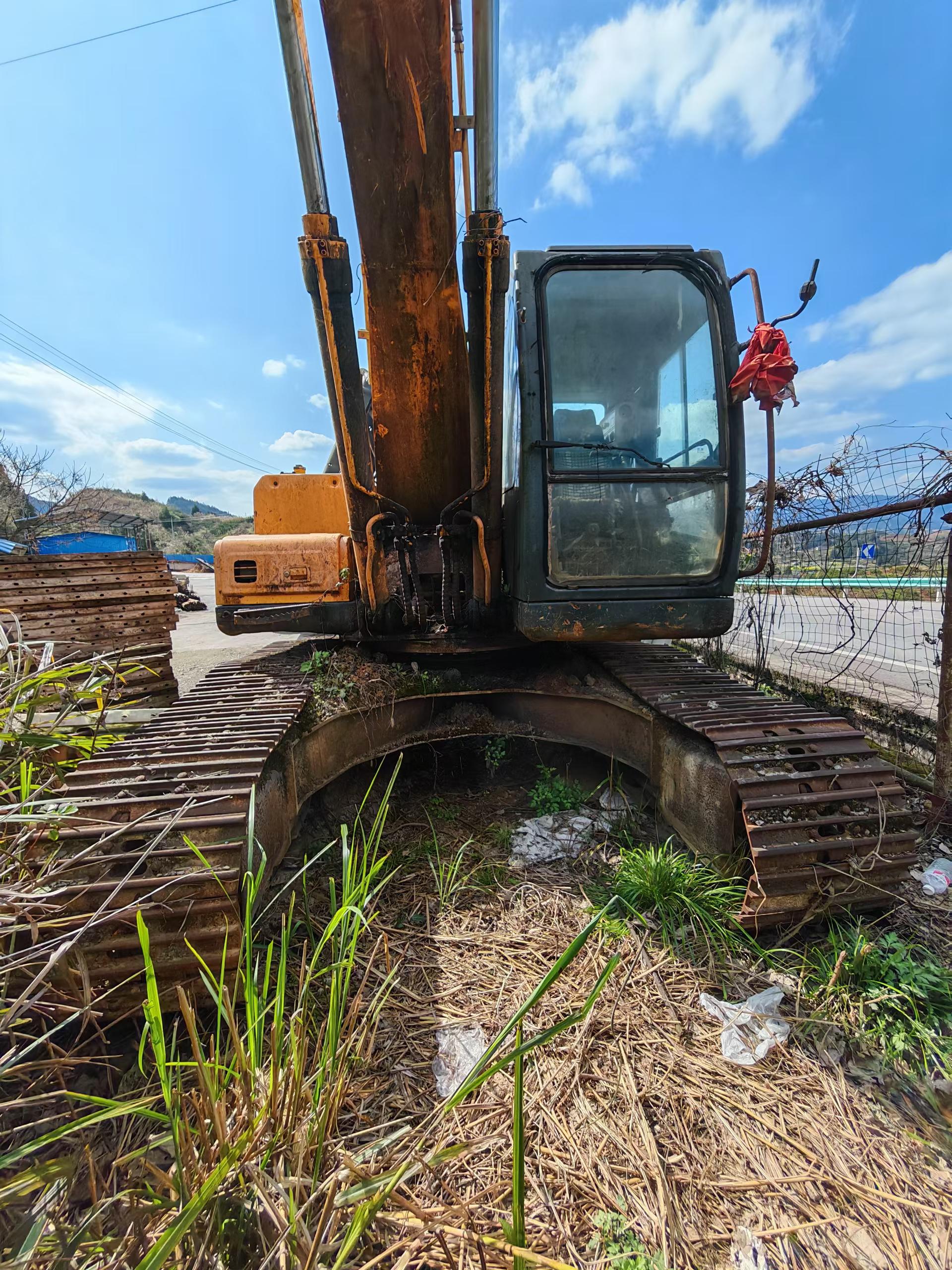Buy Hyundai R215-7 Used Excavator / 3