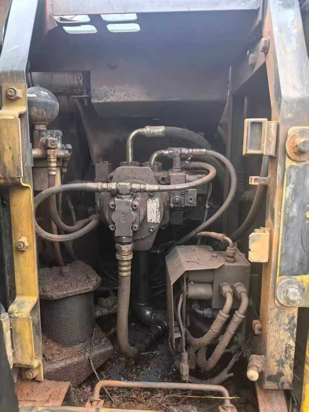 Buy Sumitomo SH120 Used Excavator / 3