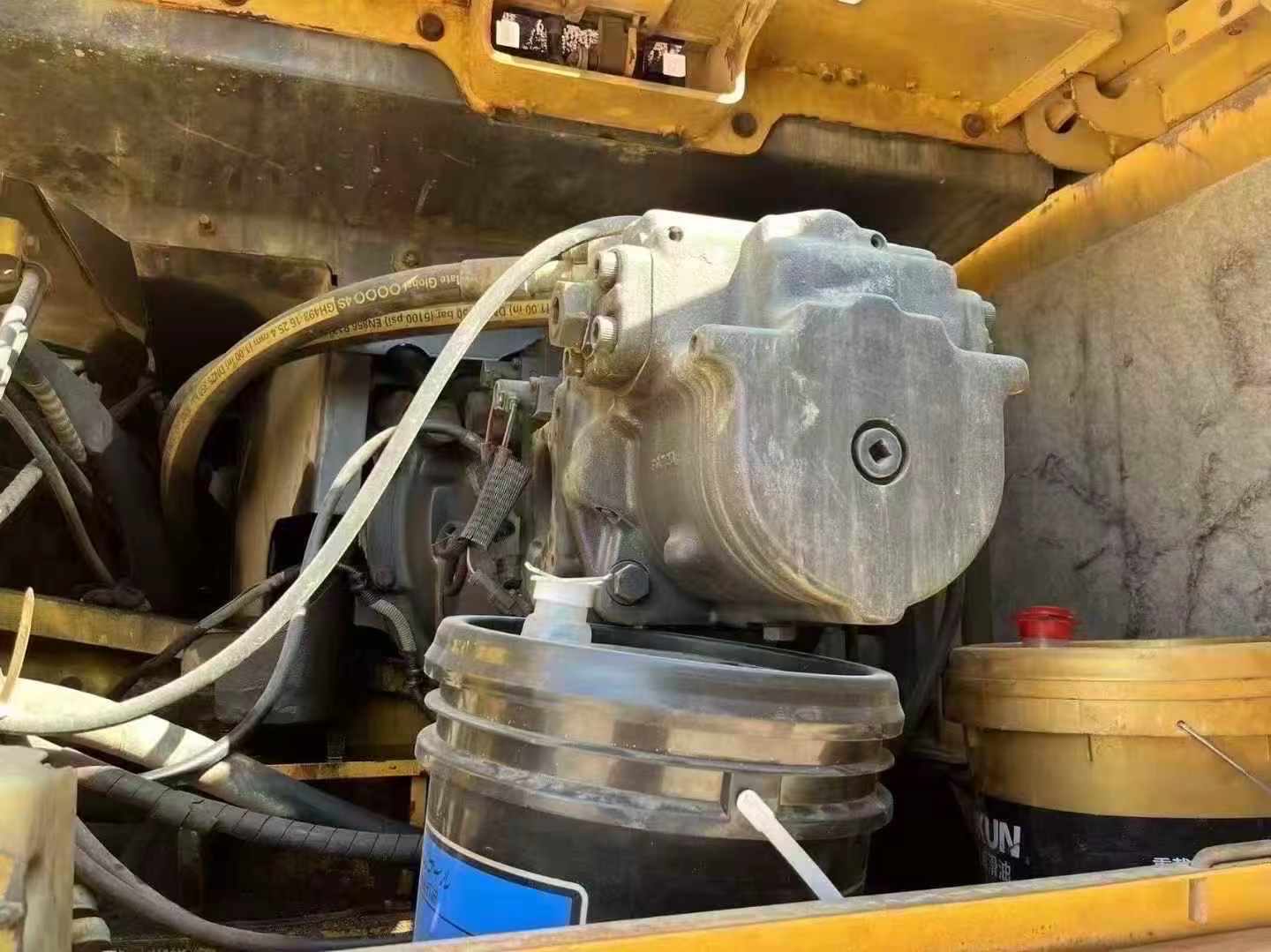 Buy Komatsu PC450-7 Used Excavator / 14