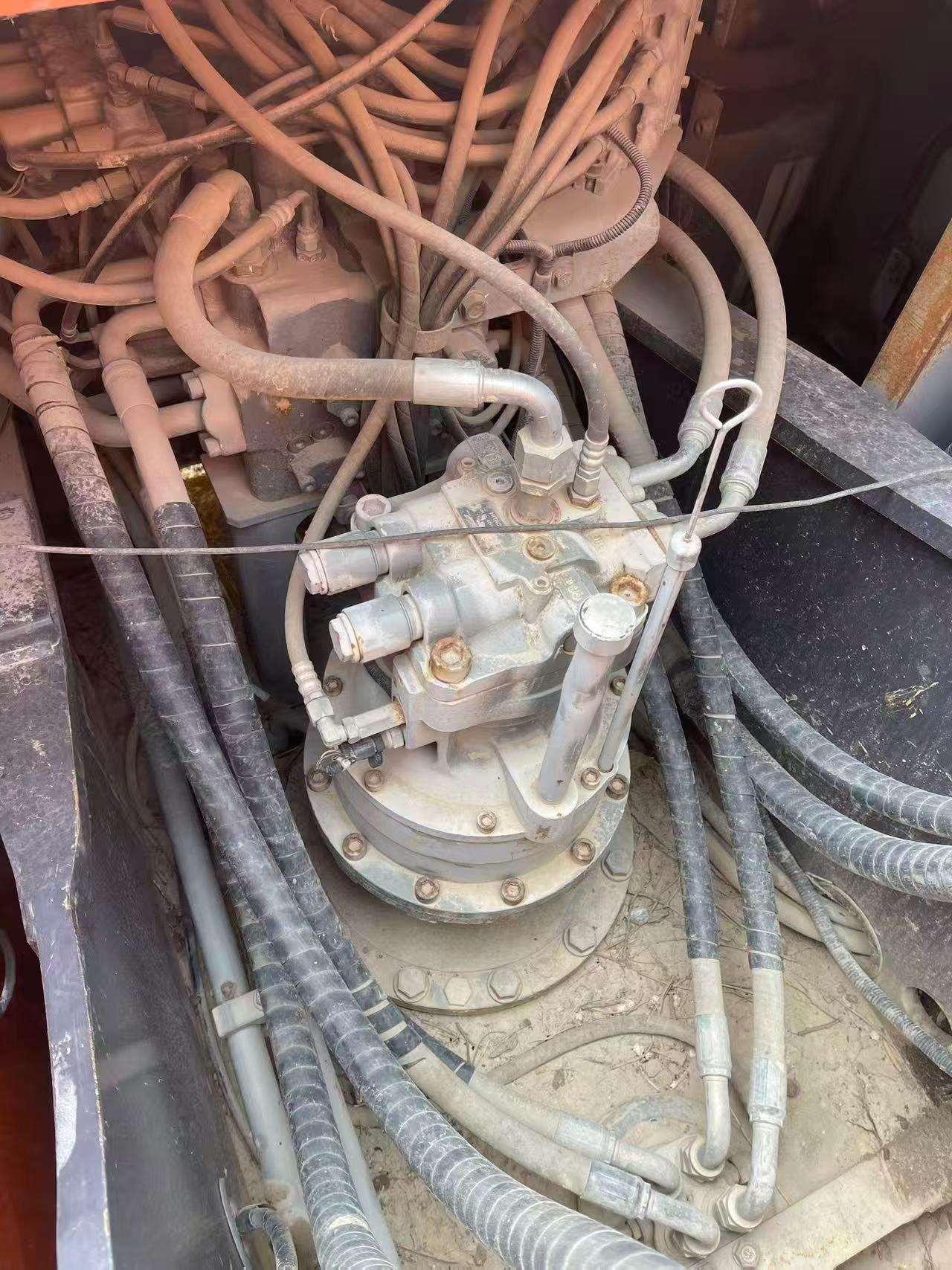 Buy Hitachi EX200 Used Excavator / 7