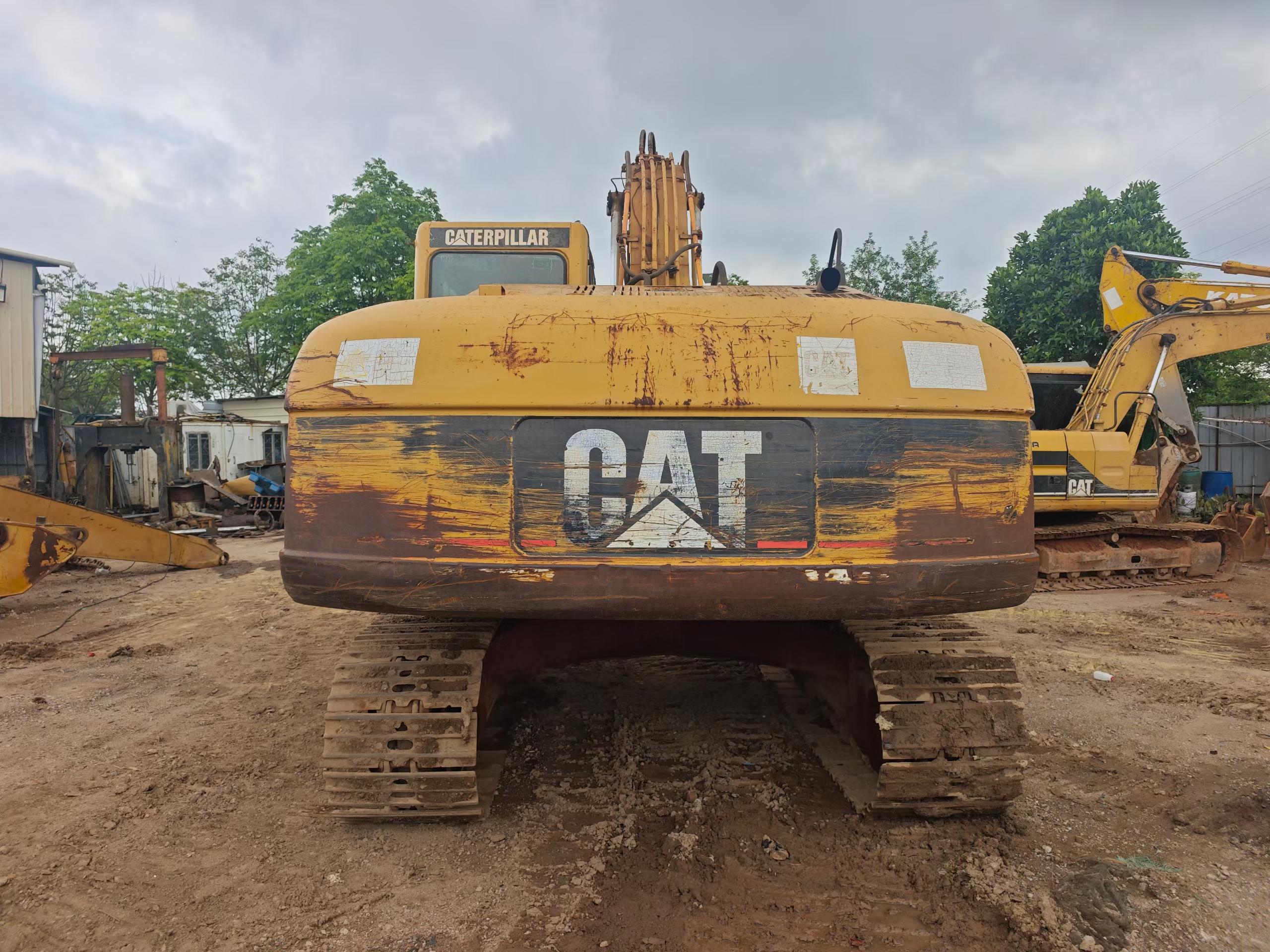 Buy Caterpillar 320C Used Excavator / 2