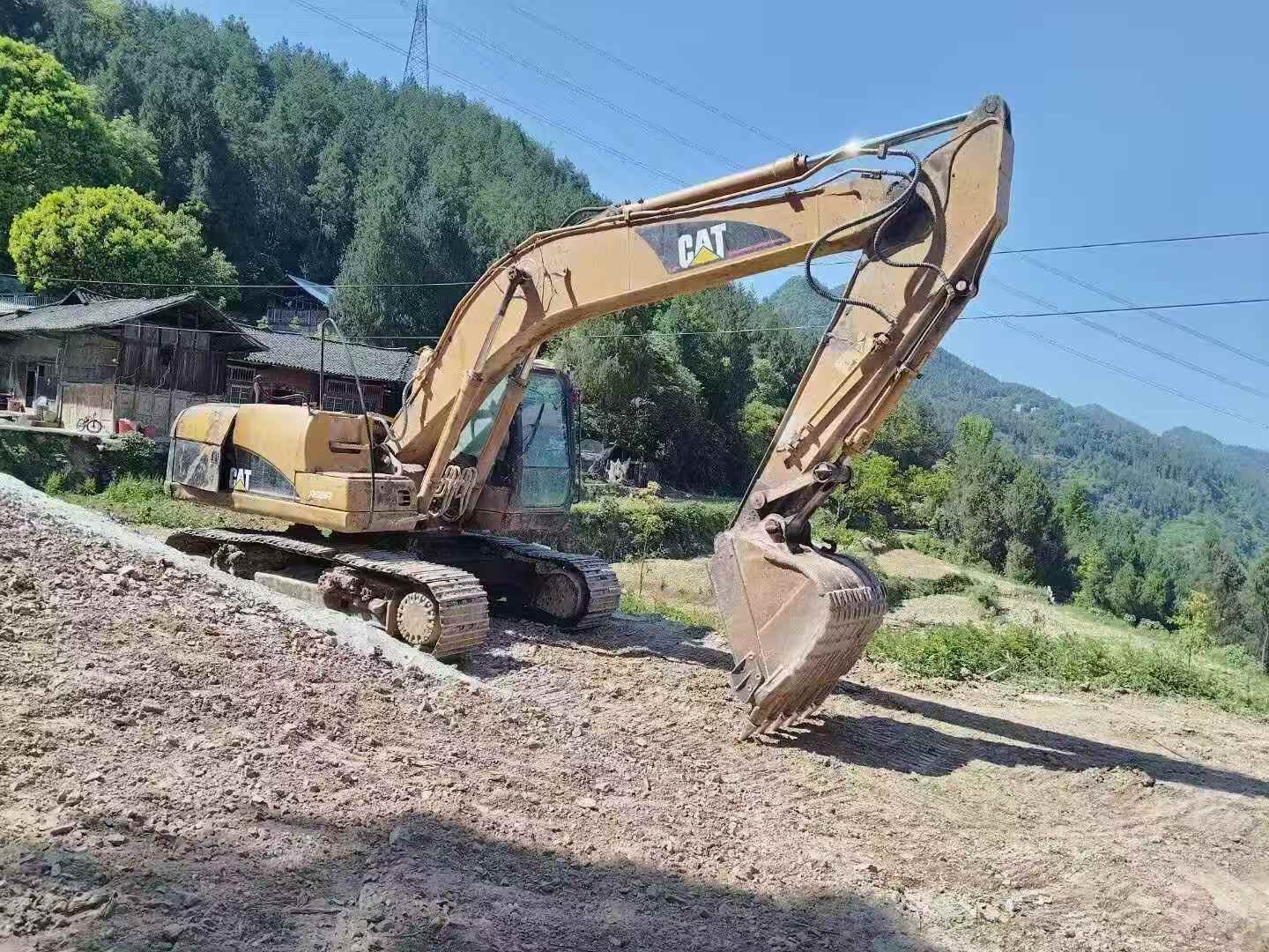 Buy Caterpillar 320C Used Excavator / 4