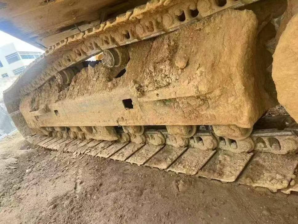 Buy Caterpillar 320D Used Excavator / 2
