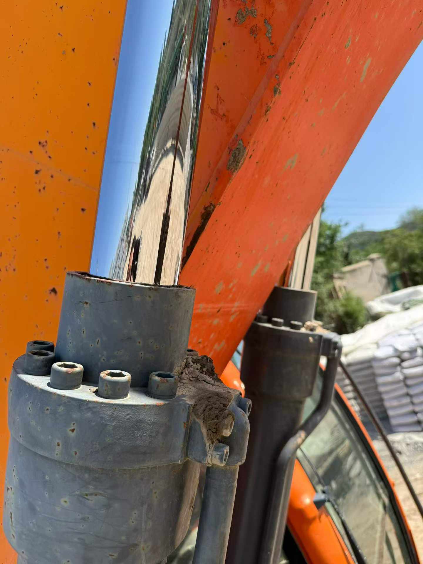 Buy Doosan DH215-7 Used Excavator / 6