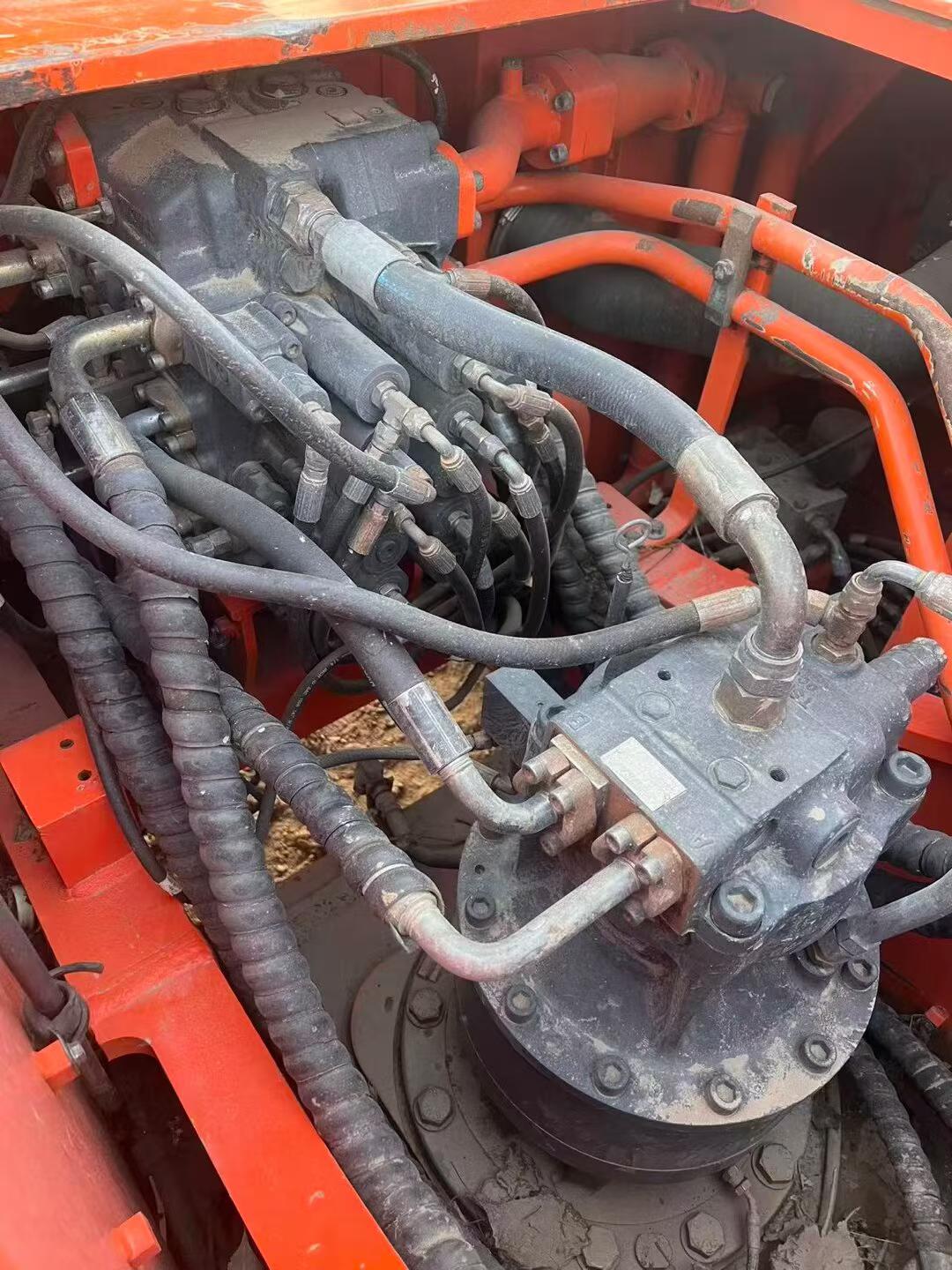 Buy Doosan DX260LC Used Excavator / 5