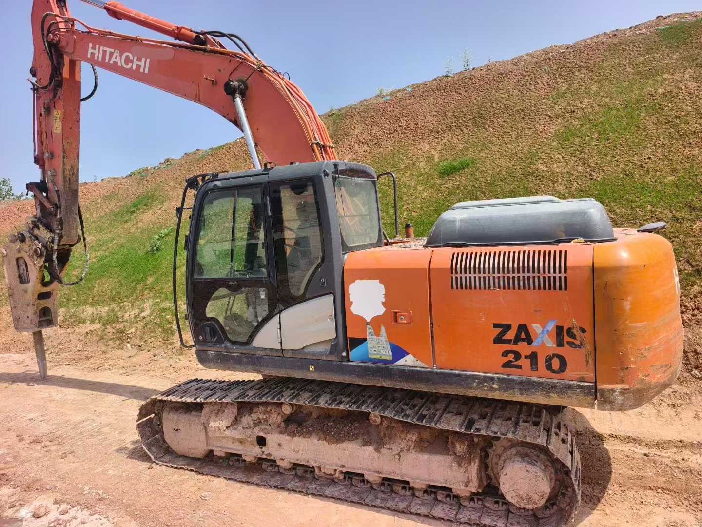 Buy Hitachi EX210 Used Excavator / 3
