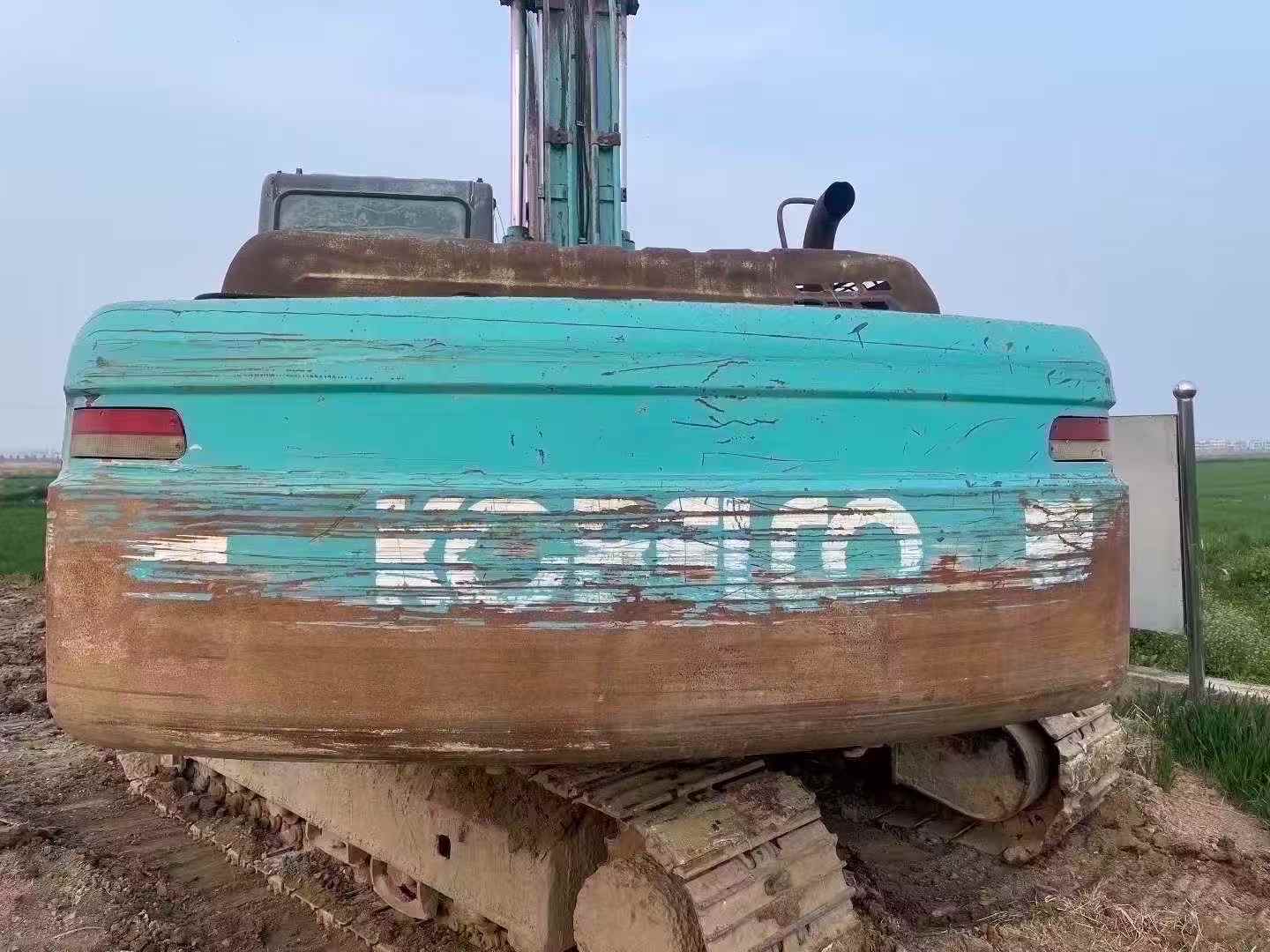Buy Kobelco SK200-8 Used Excavator / 3