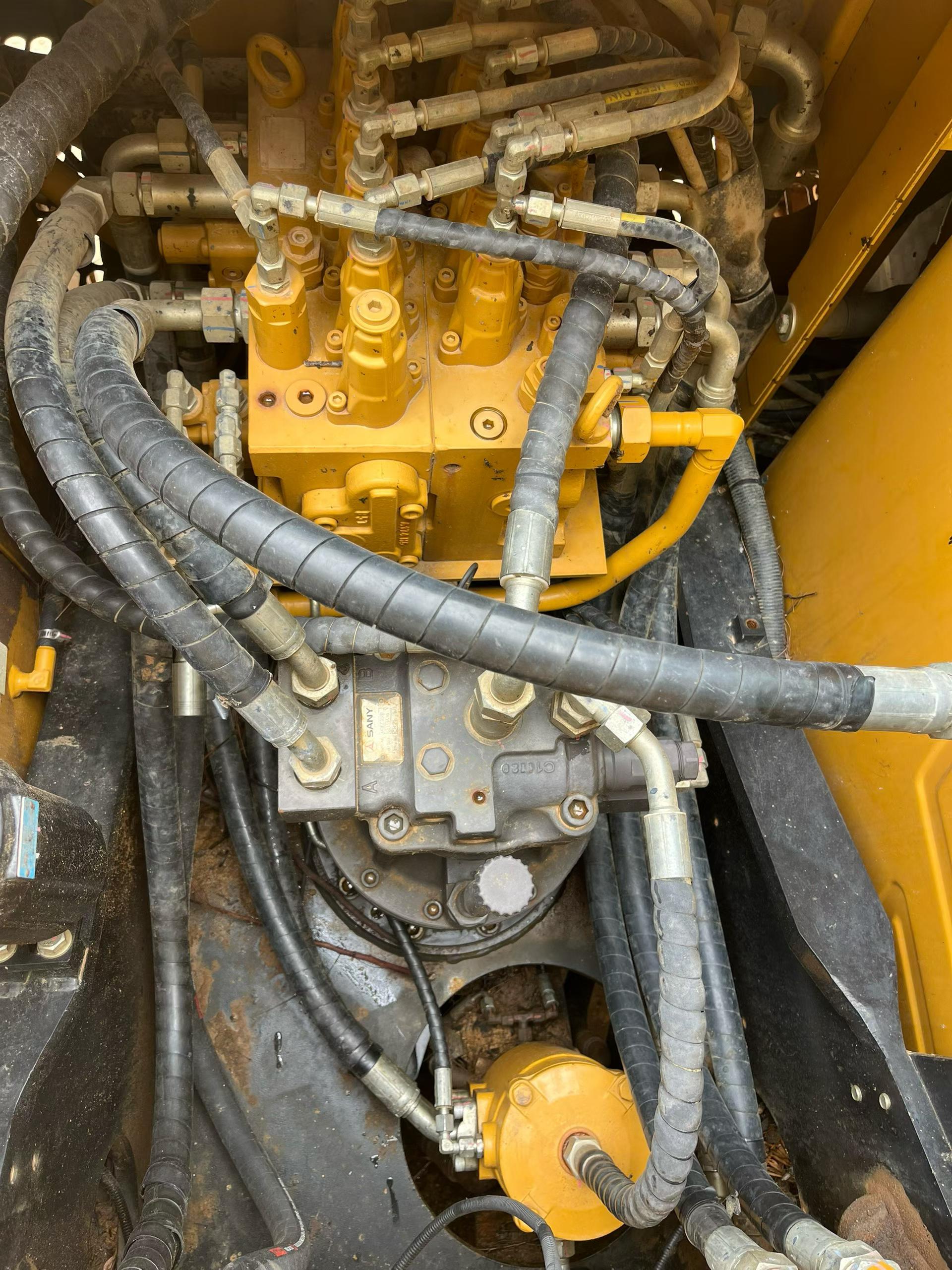 Buy Sany SY135 Used Excavator / 7