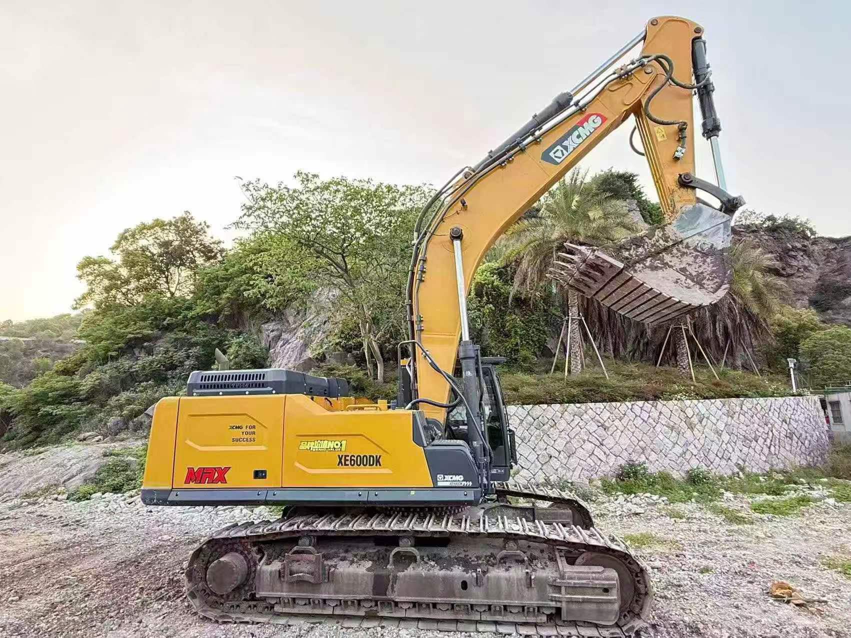 Buy XCMG XE600DK MAX Used Excavator / 2