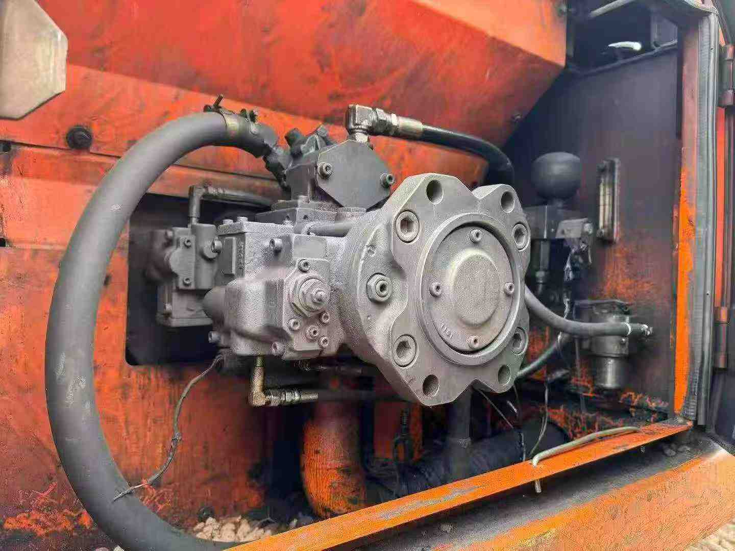 Buy Doosan DH220-9E Used Excavator / 2