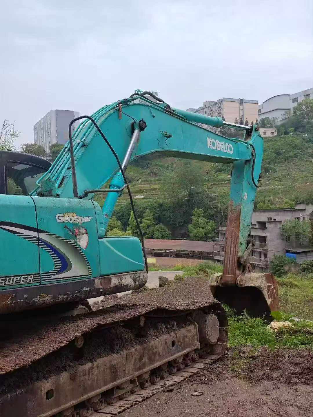 Buy Kobelco SK260 Used Excavator / 4
