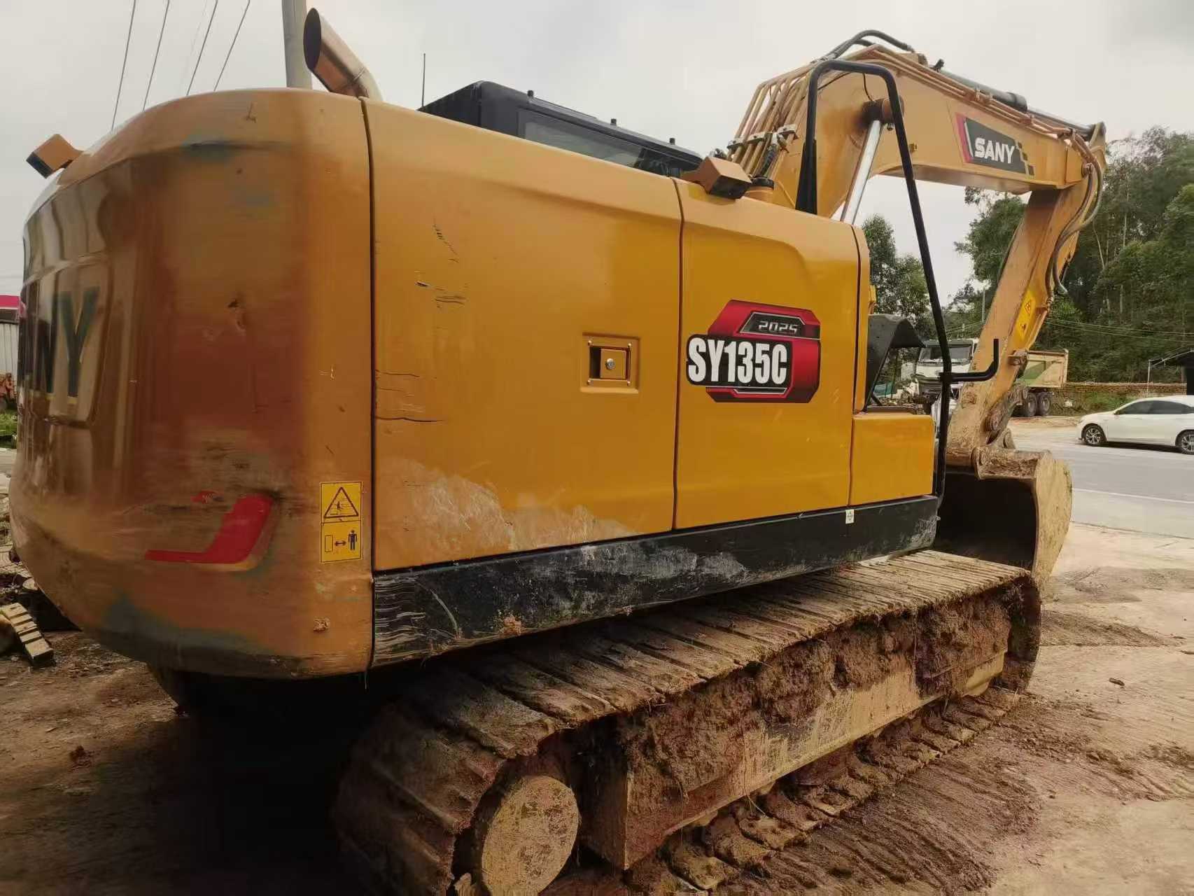 Buy Sany SY135 Used Excavator / 2