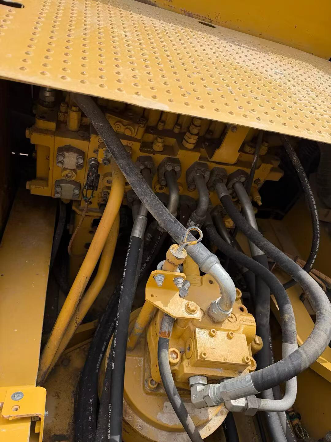 Buy Caterpillar 330B Used Excavator / 7