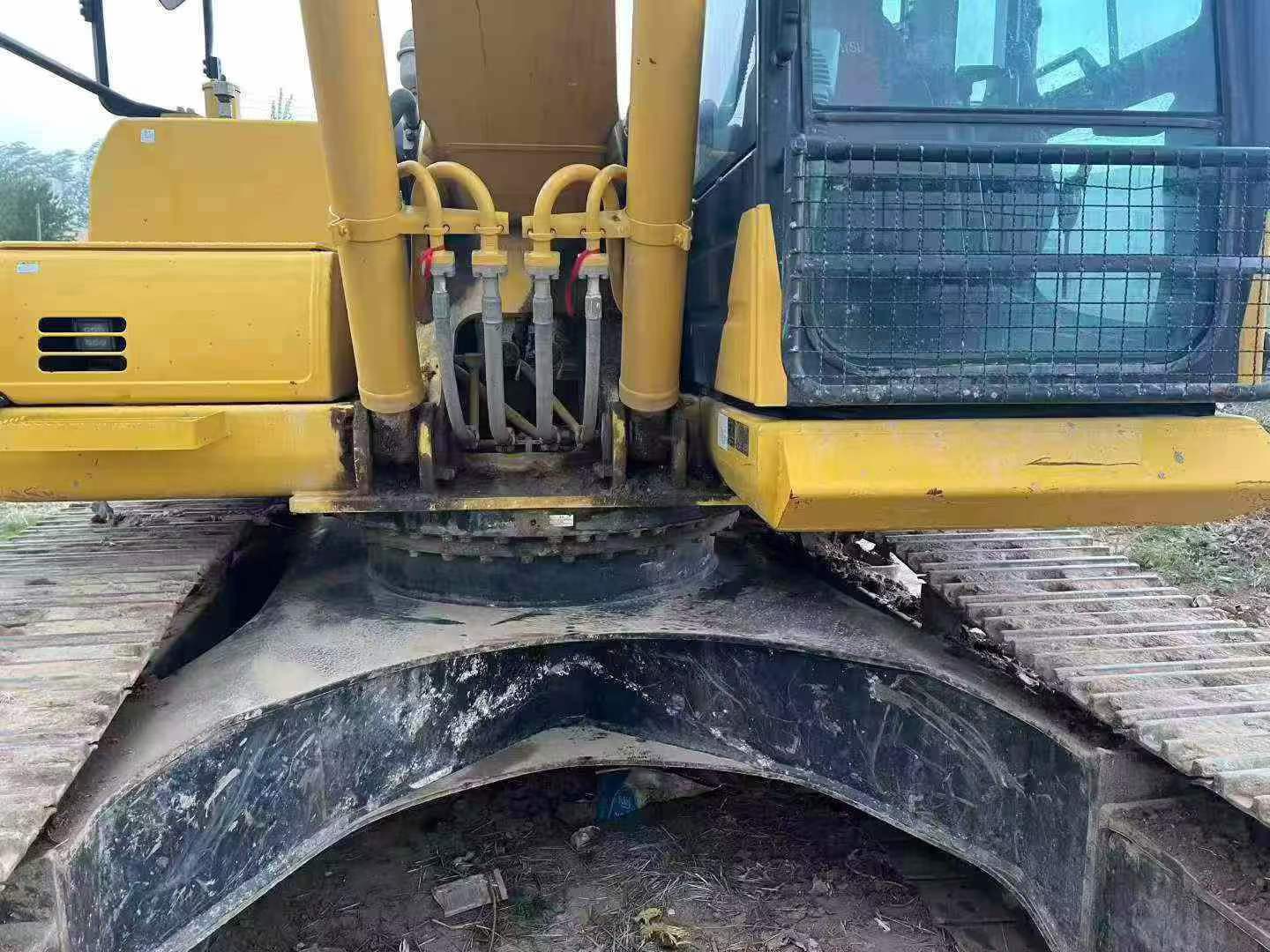 Buy Komatsu HB215LC-1 Used Excavator / 9