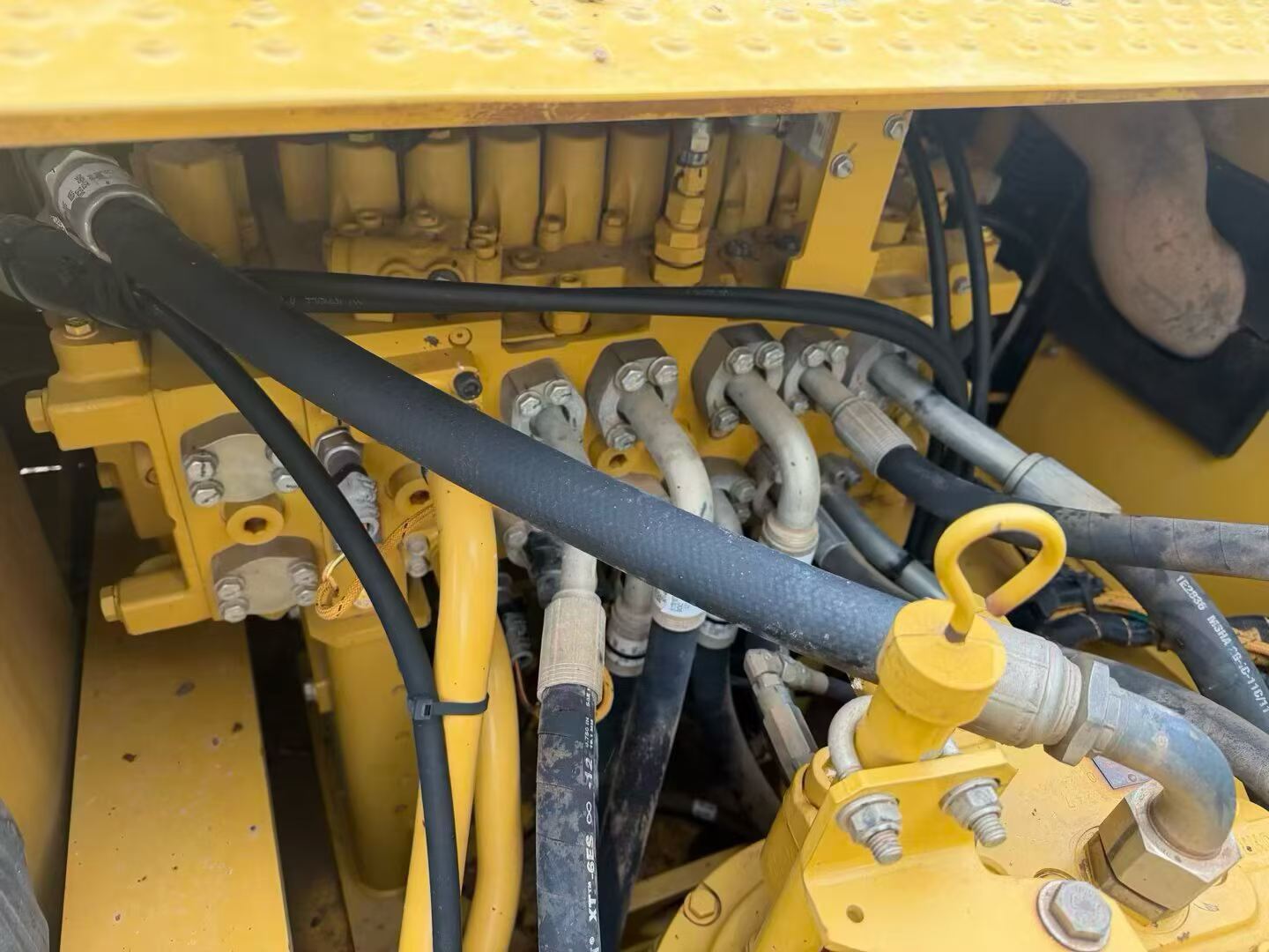 Buy Caterpillar 330B Used Excavator / 8