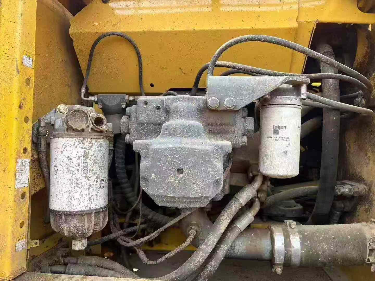 Buy Komatsu PC210 Used Excavator / 9