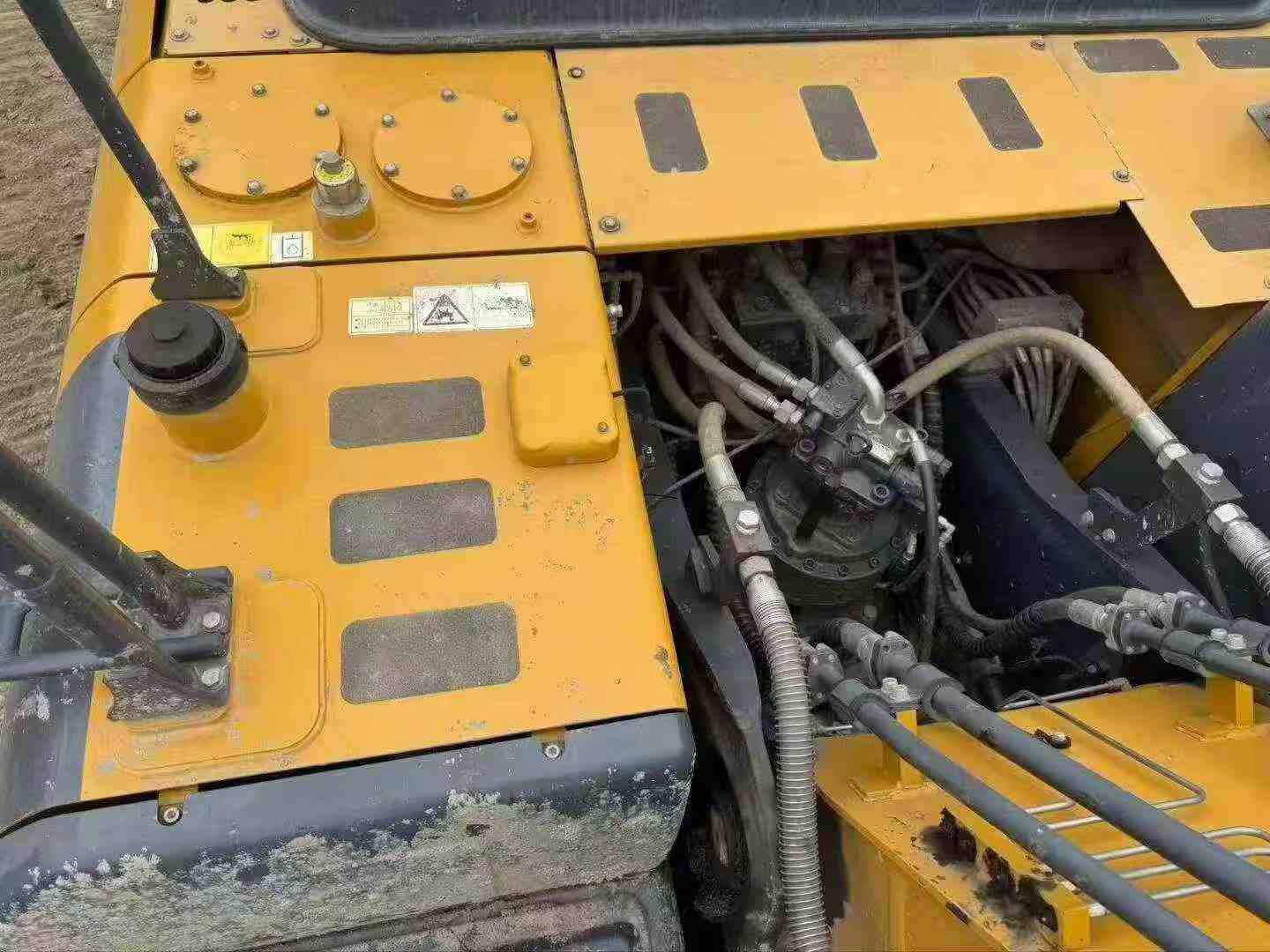 Buy XCMG XE200 Used Excavator / 4