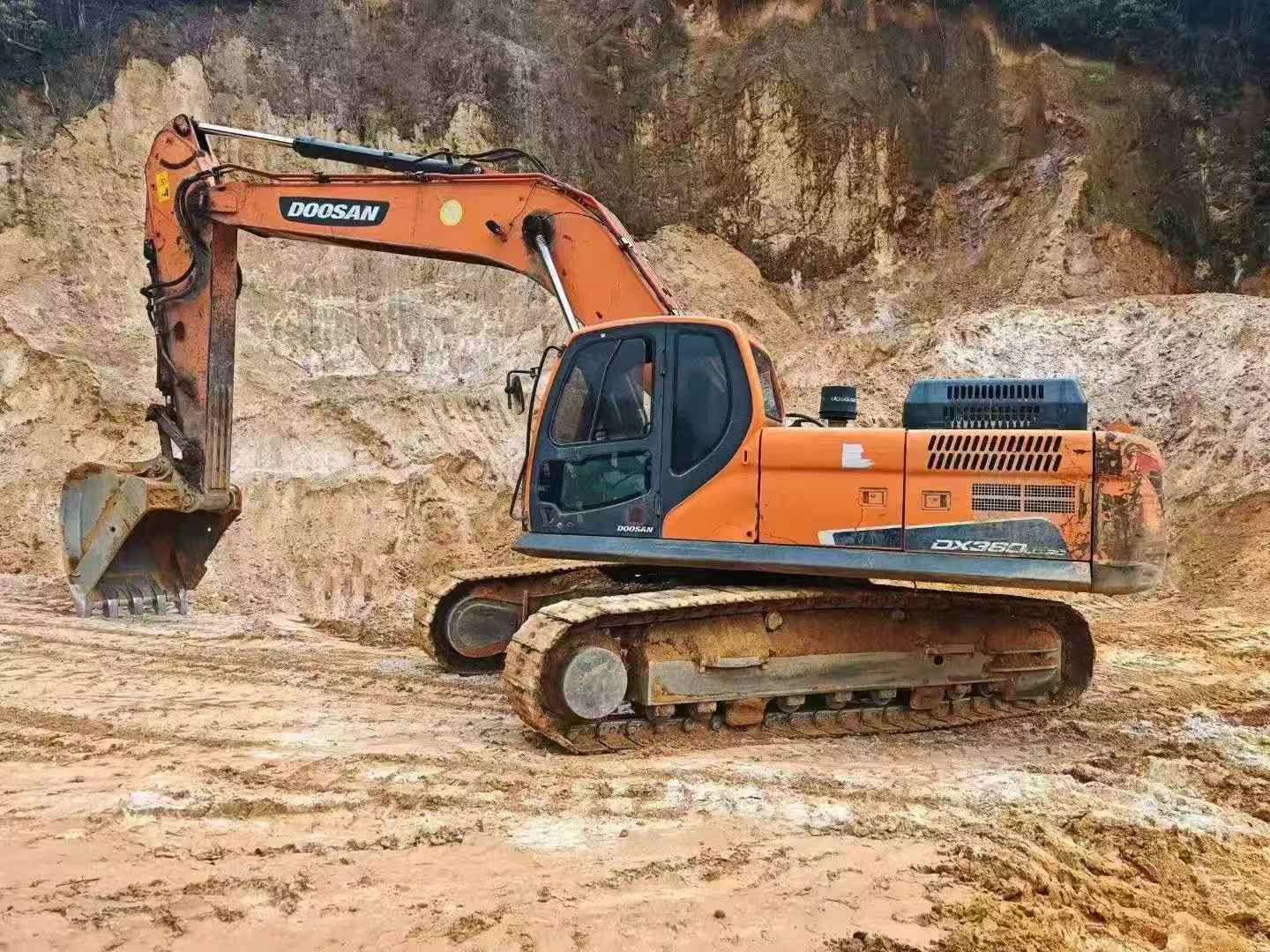 Buy Doosan S300 Used Excavator / 4