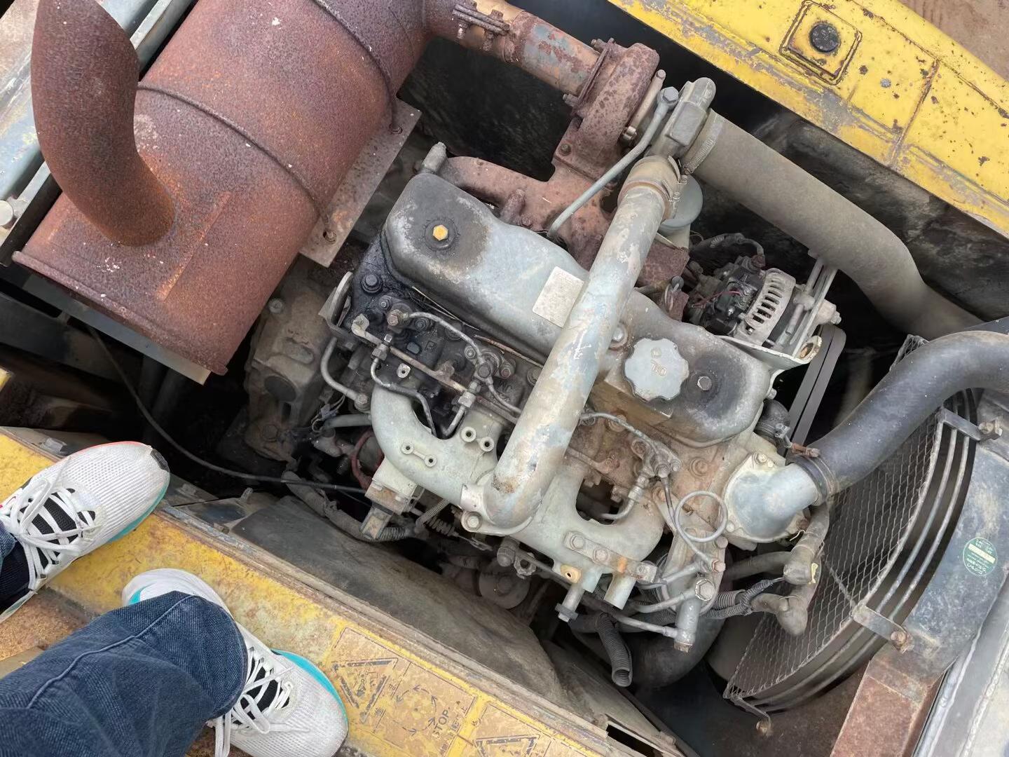 شراء حفارة Sumitomo SH120Z3 مستعملة / 5
