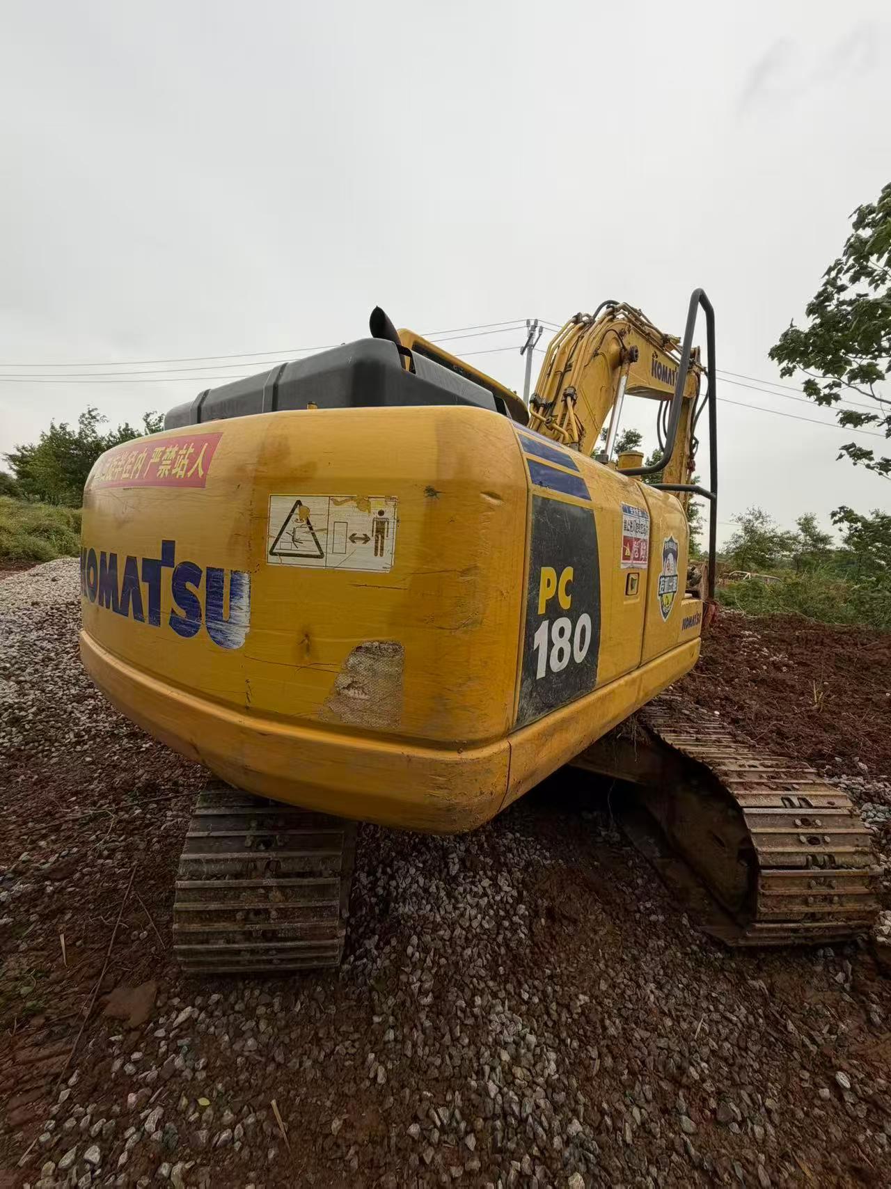 Купить Komatsu PC110-7 Подержанный Экскаватор Купить Komatsu PC110-7 Подержанный Экскаватор