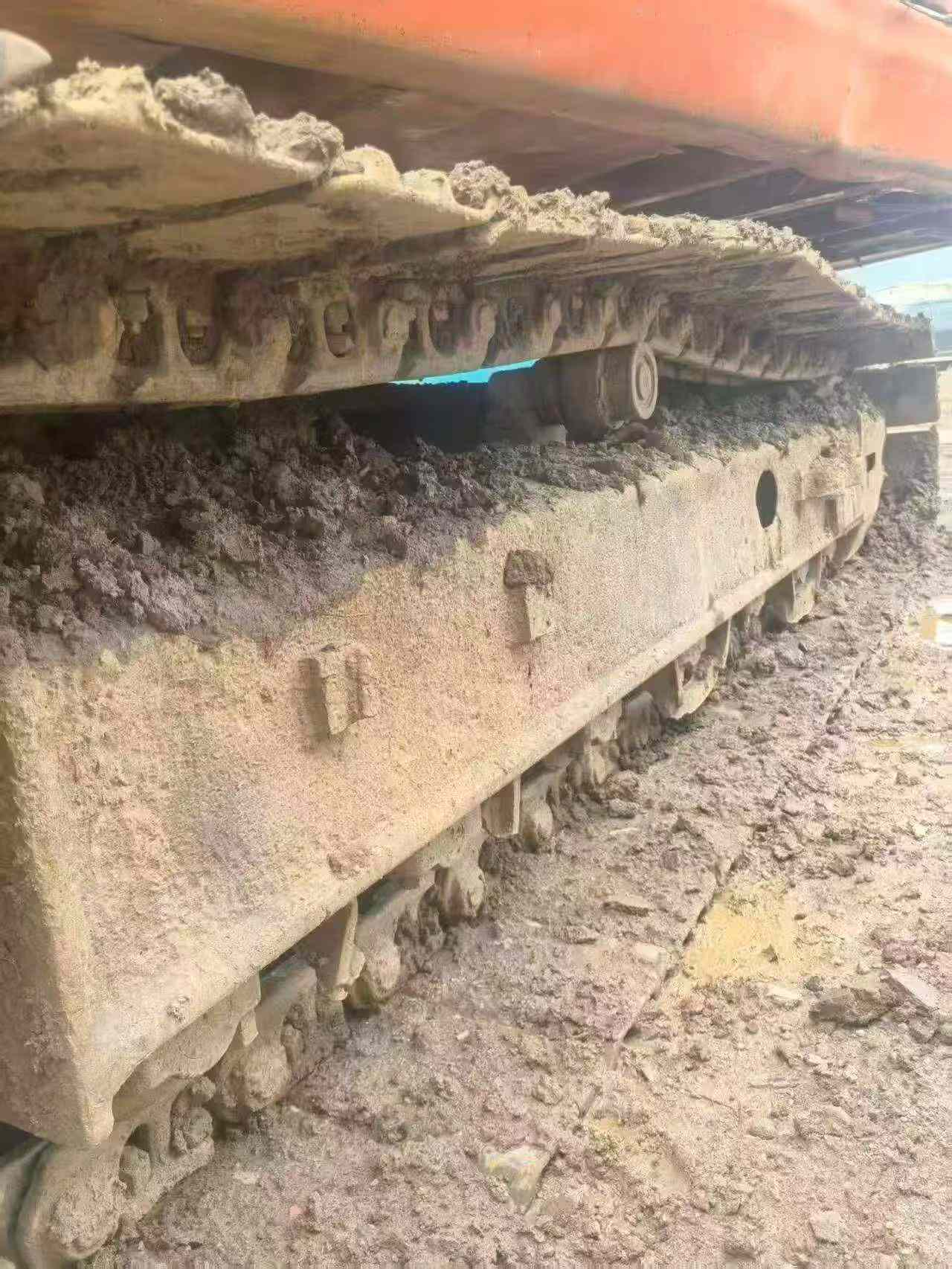 Compre Excavadora Doosan DH150 Usada / 4