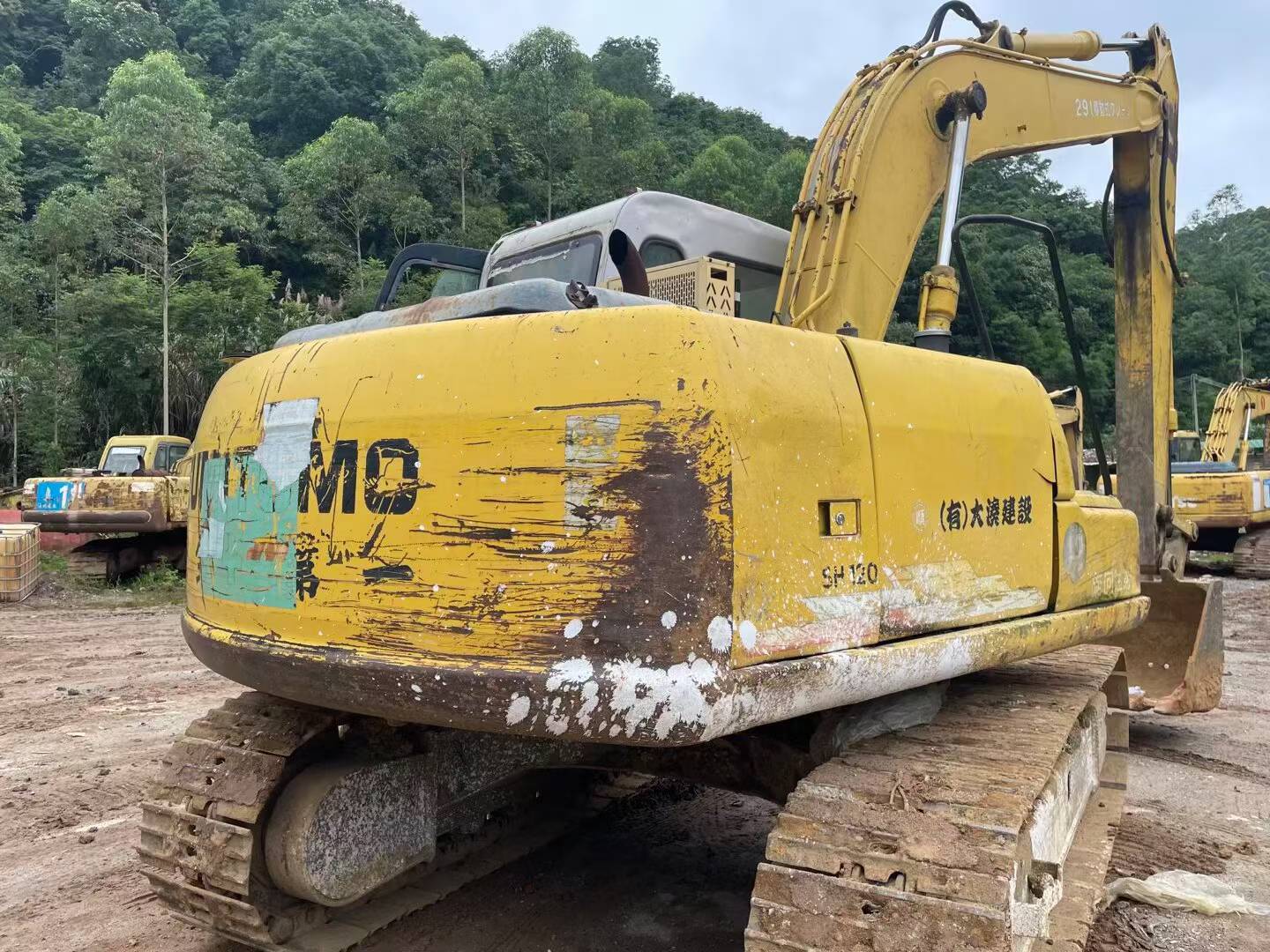 شراء حفارة Sumitomo SH120Z3 مستعملة / 2