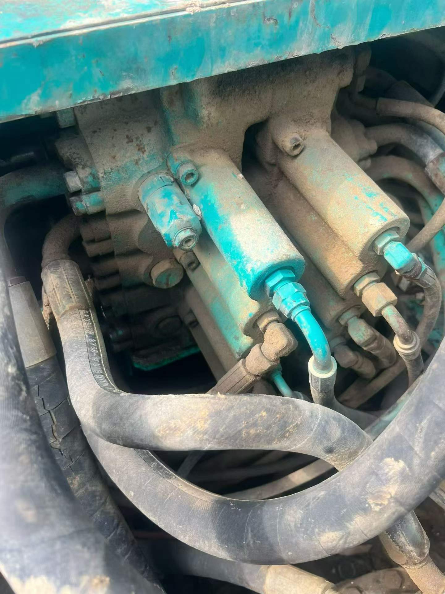 شراء حفارة Sumitomo SH200A1 مستعملة / 5