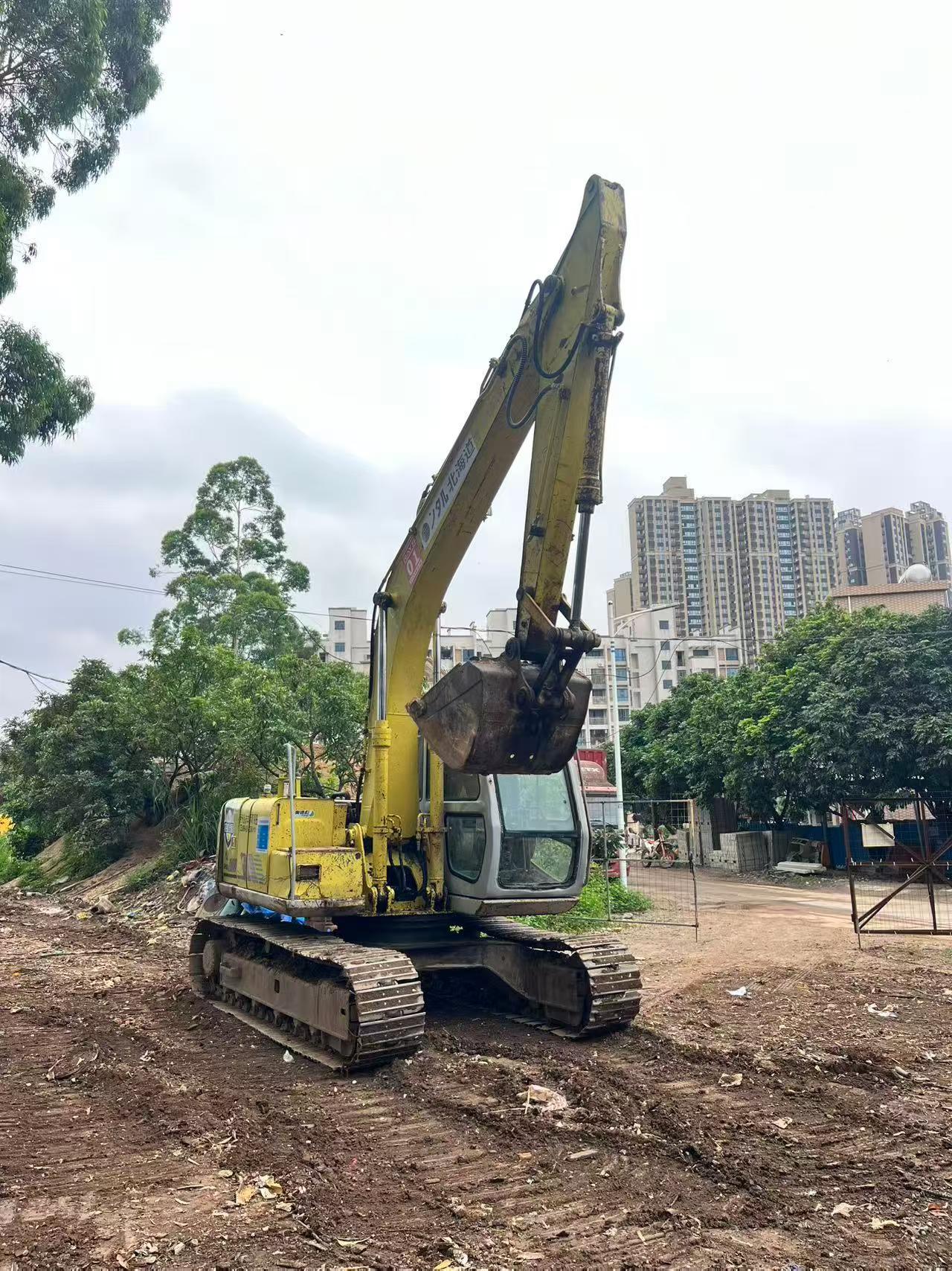 شراء Sumitomo SH120A2 مستعمل حفارة