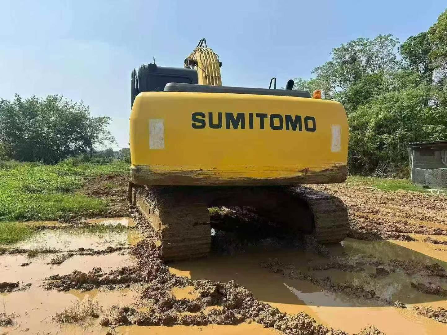 شراء حفارة Sumitomo SH200A5 مستعملة / 2