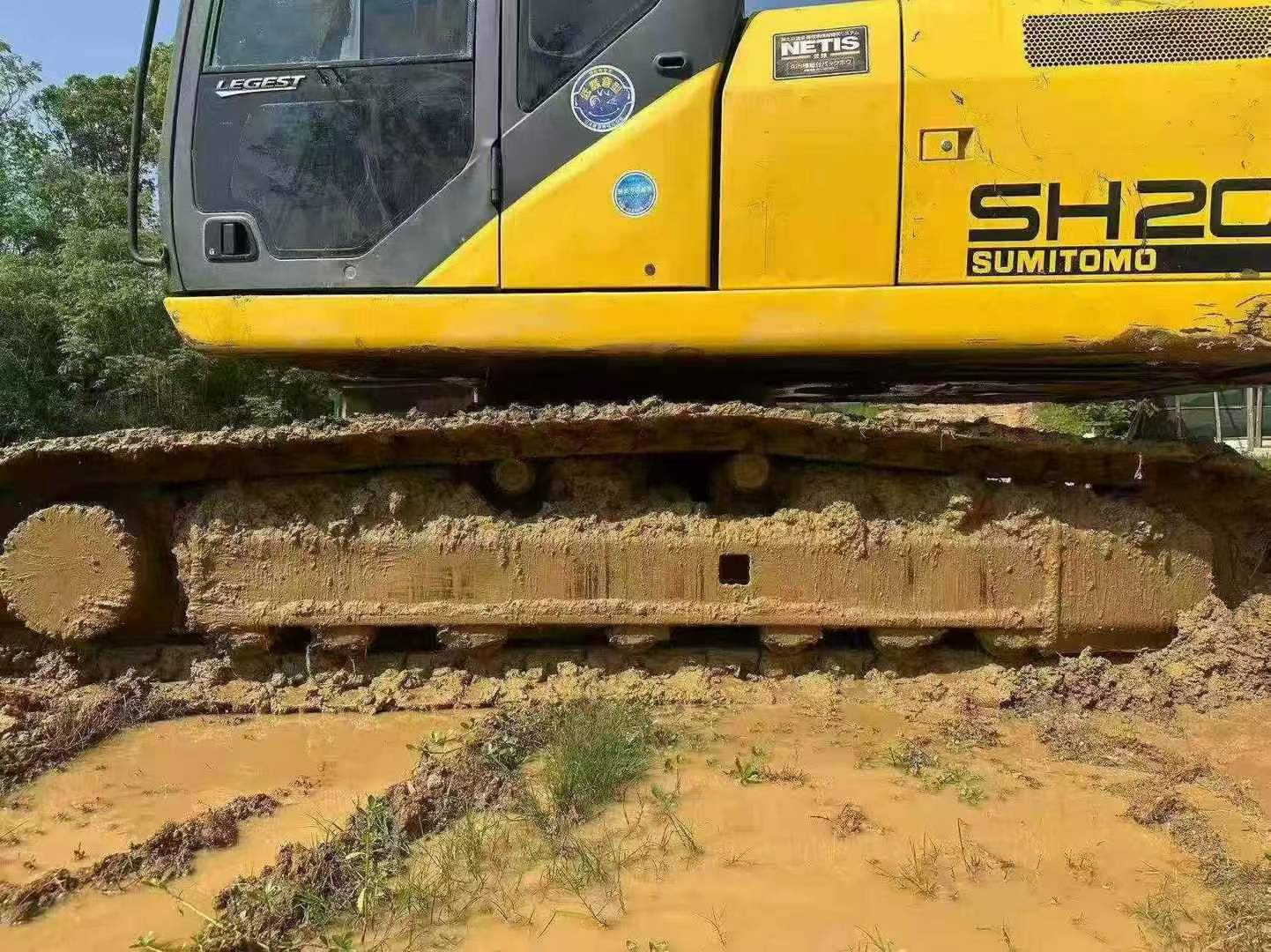 شراء حفارة Sumitomo SH200A5 مستعملة / 5