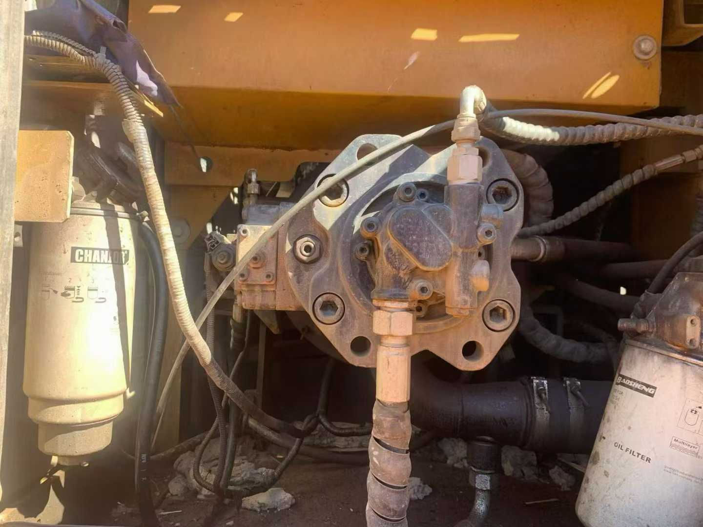 Buy Sany SY215C Used Excavator / 9