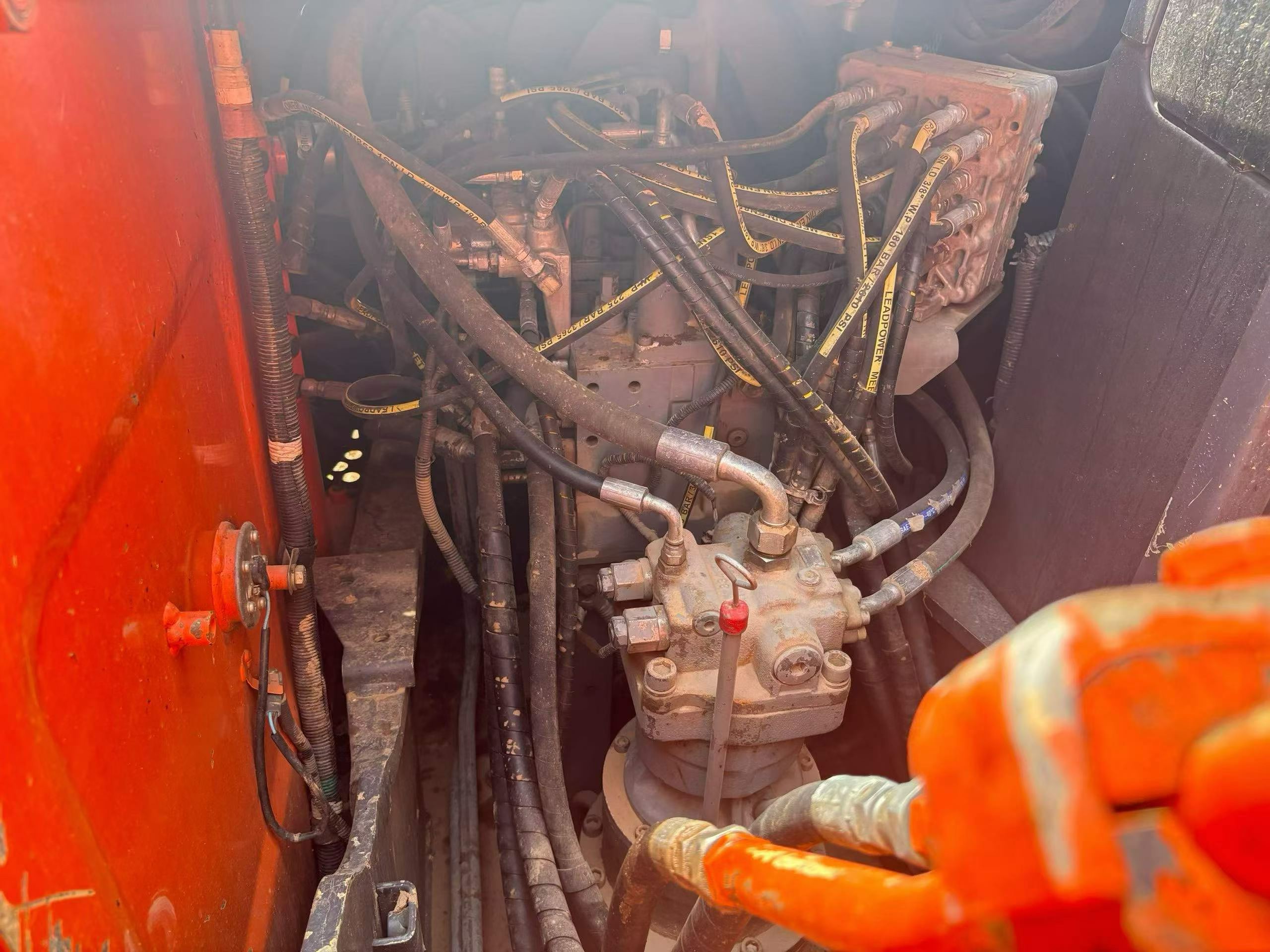 Buy Hitachi ZX130-5A Used Excavator / 6