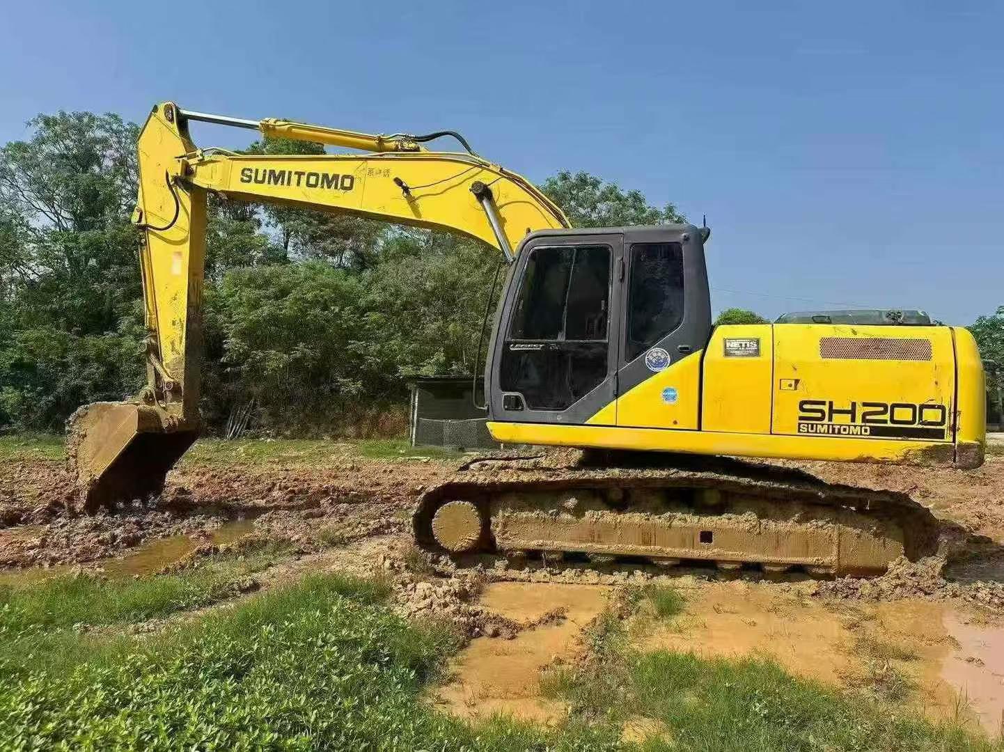 Buy Sumitomo SH200A5 Used Excavator Buy Sumitomo SH200A5 Used Excavator