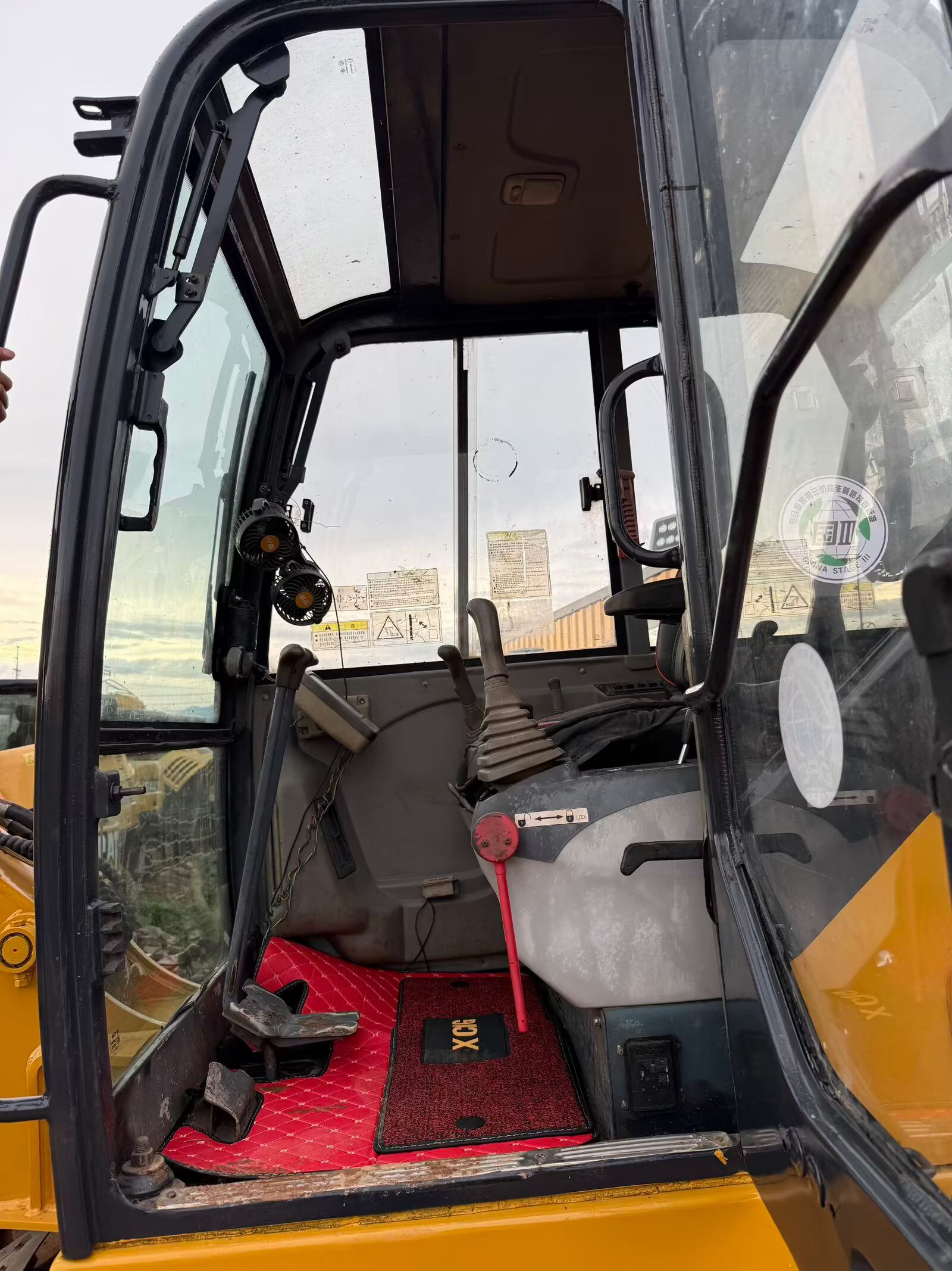 Buy XCMG XE60 Used Excavator / 8