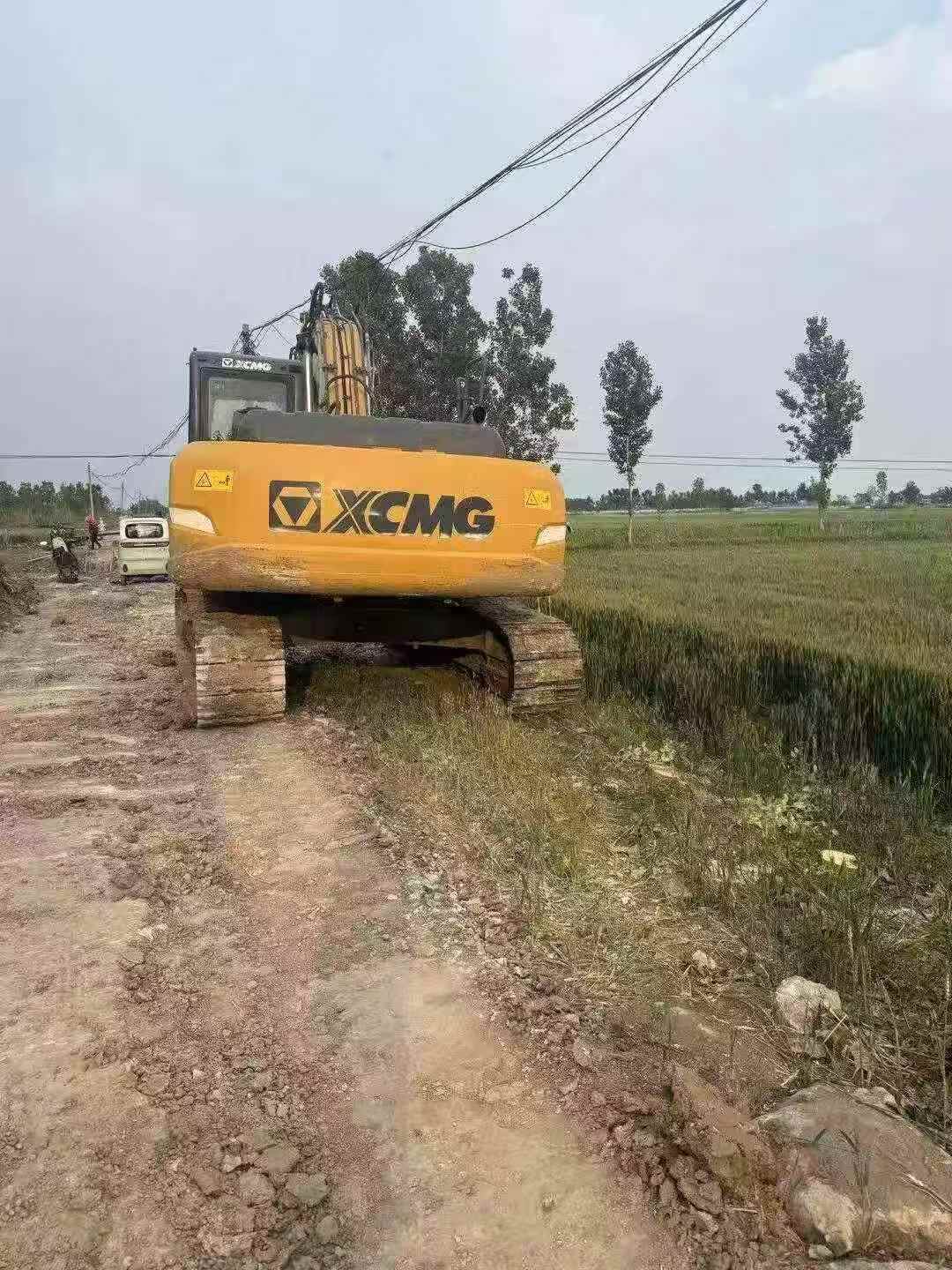 Buy XCMG XE215 Used Excavator / 2