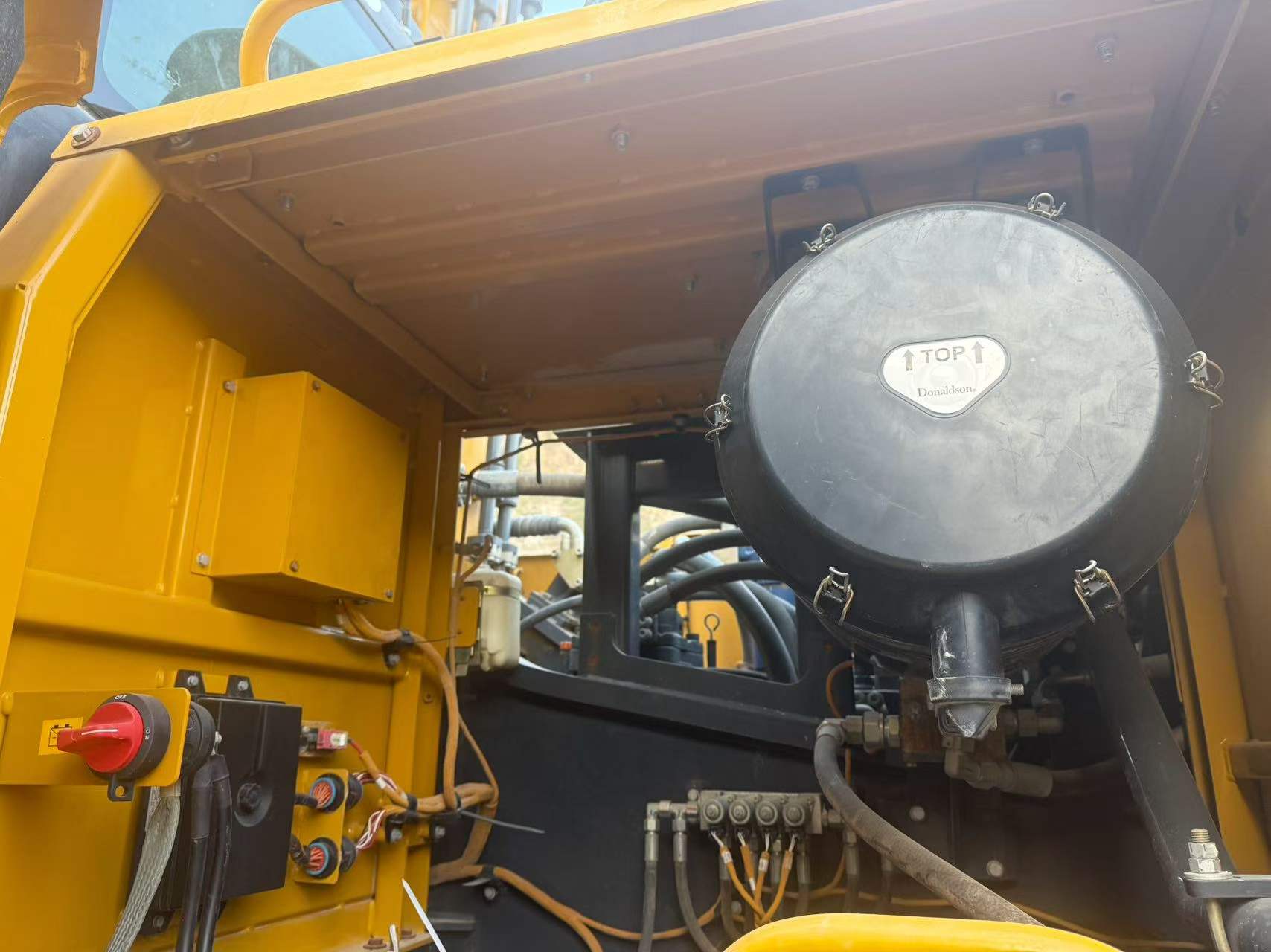 Buy XCMG XE550DK Used Excavator / 4