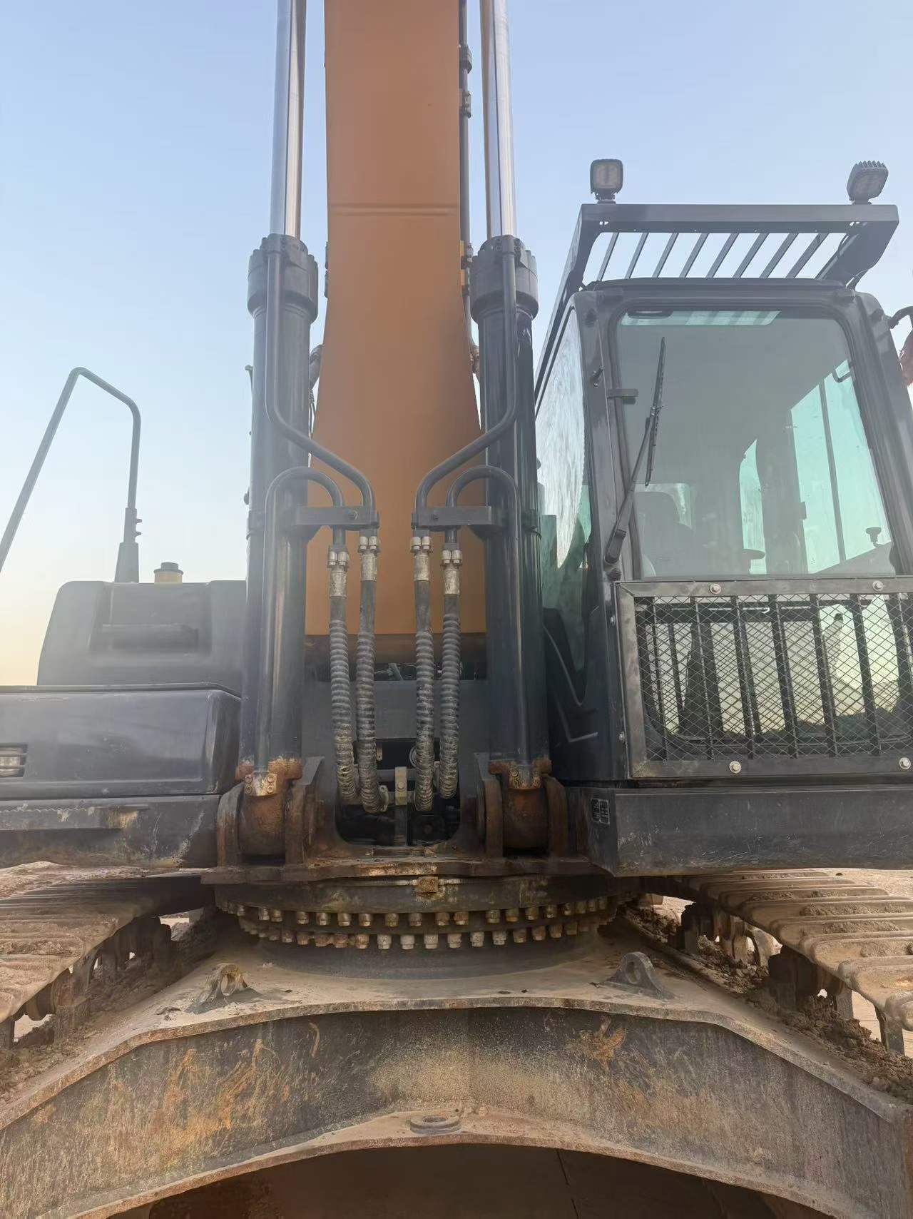 Buy XCMG XE550DK Used Excavator / 2