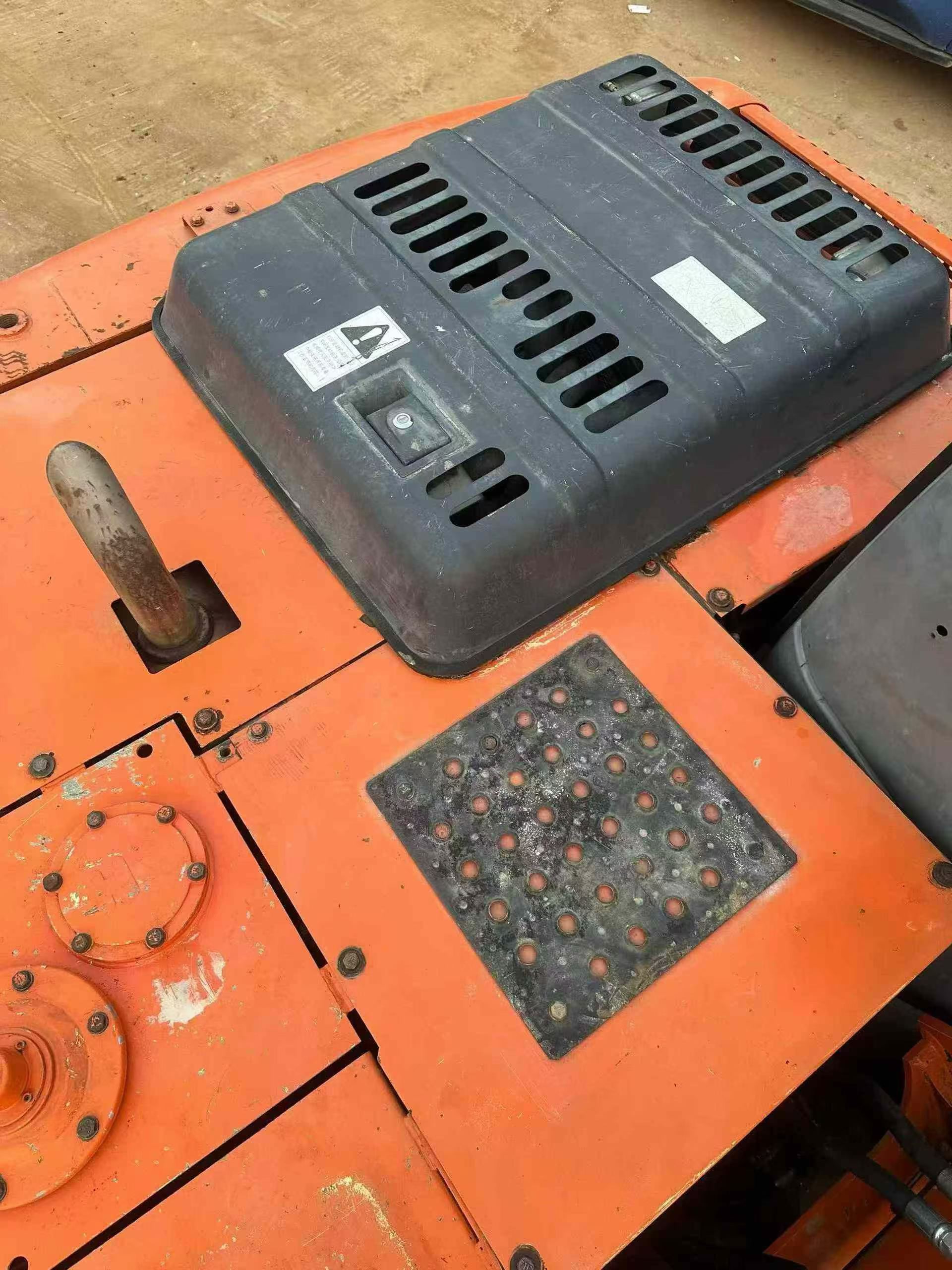 Buy Hitachi EX120-6 Used Excavator / 4