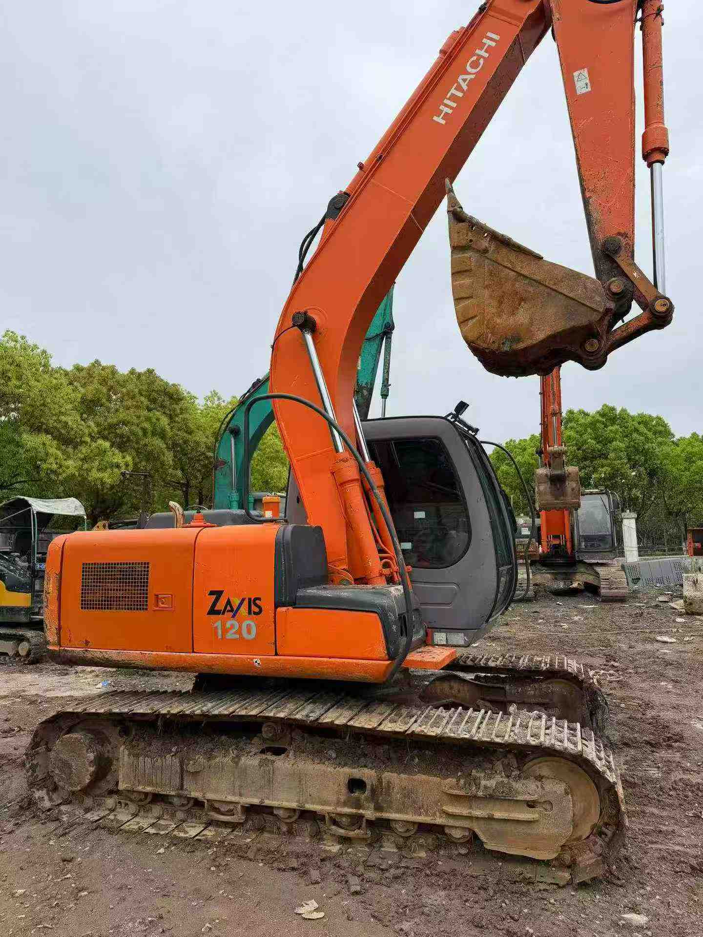 Buy Hitachi EX120-6 Used Excavator / 2