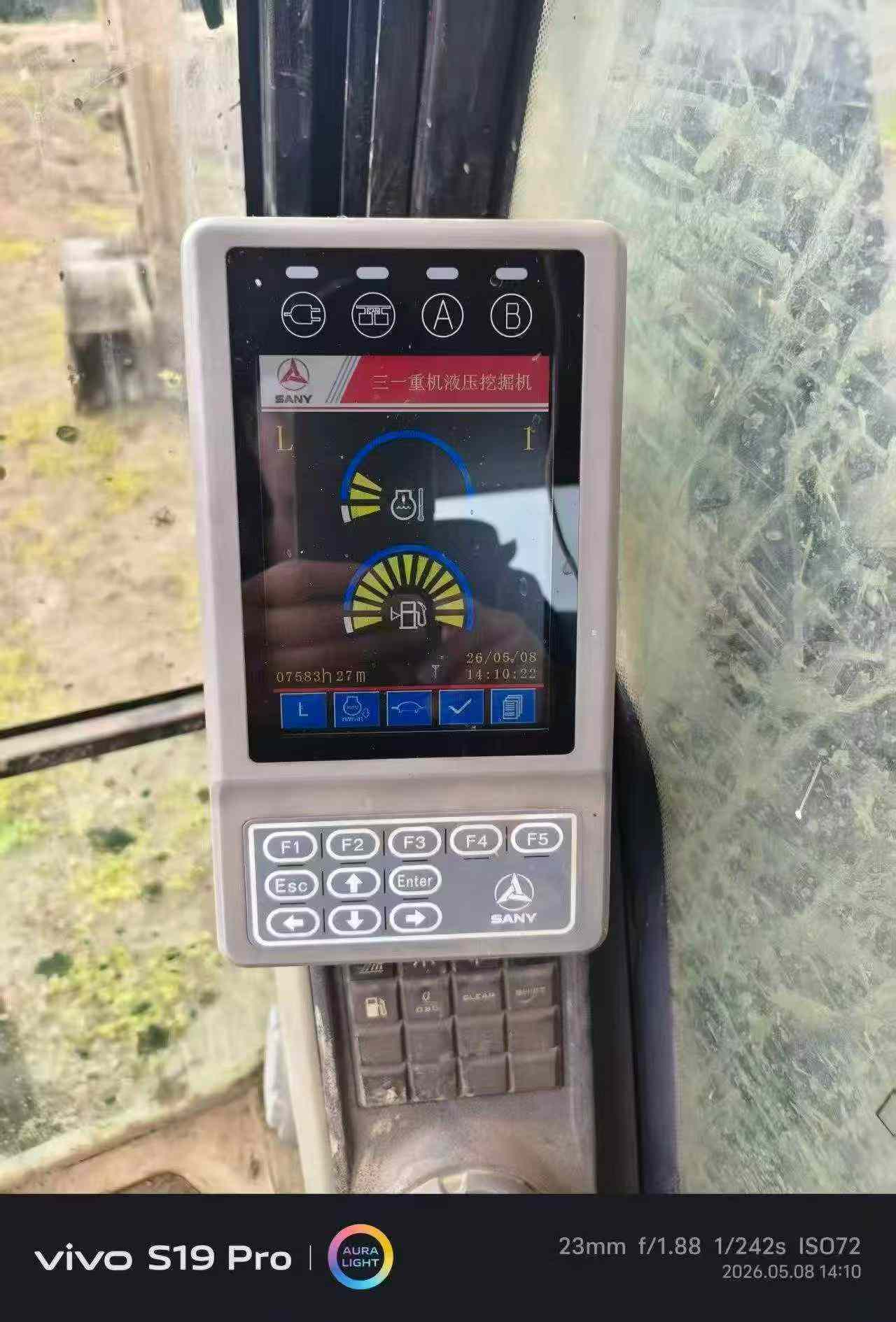 Buy Sany SY215C Used Excavator / 3