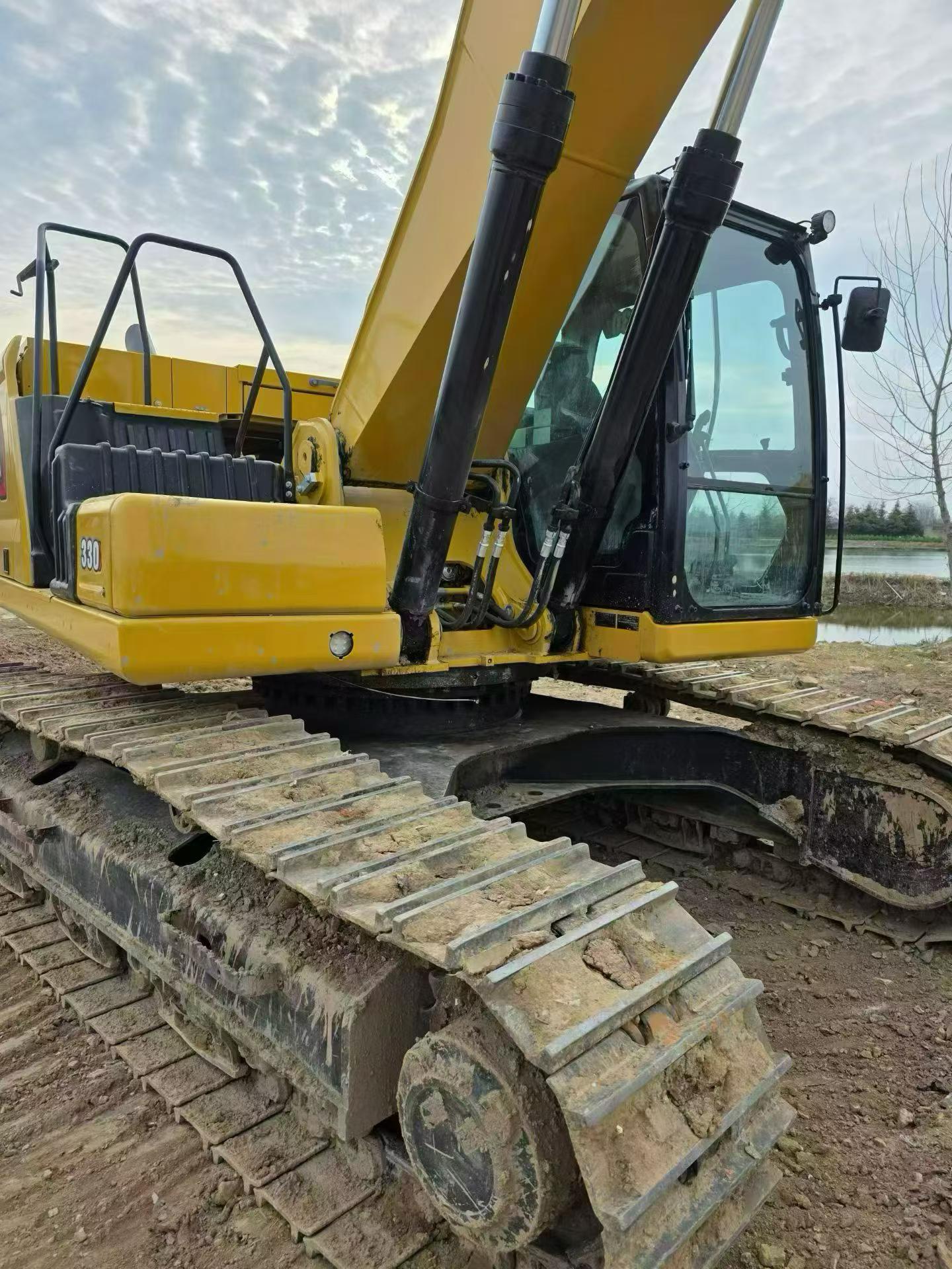 Buy Caterpillar 330B Used Excavator / 6