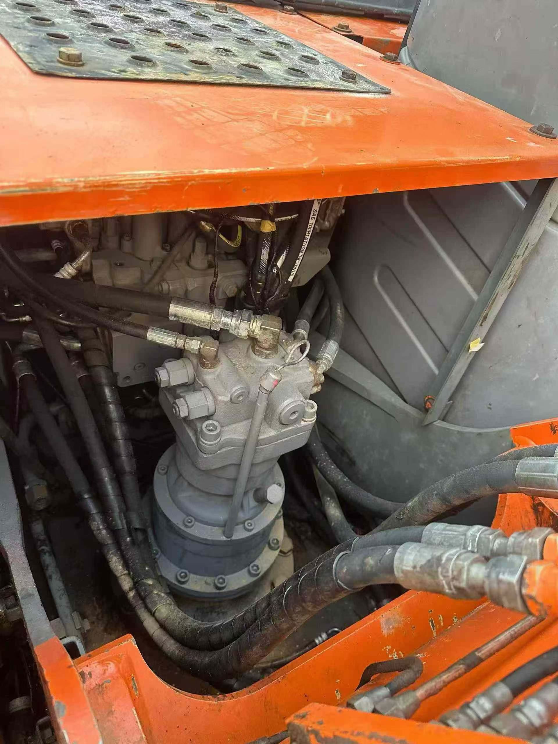 Buy Hitachi EX120-6 Used Excavator / 8