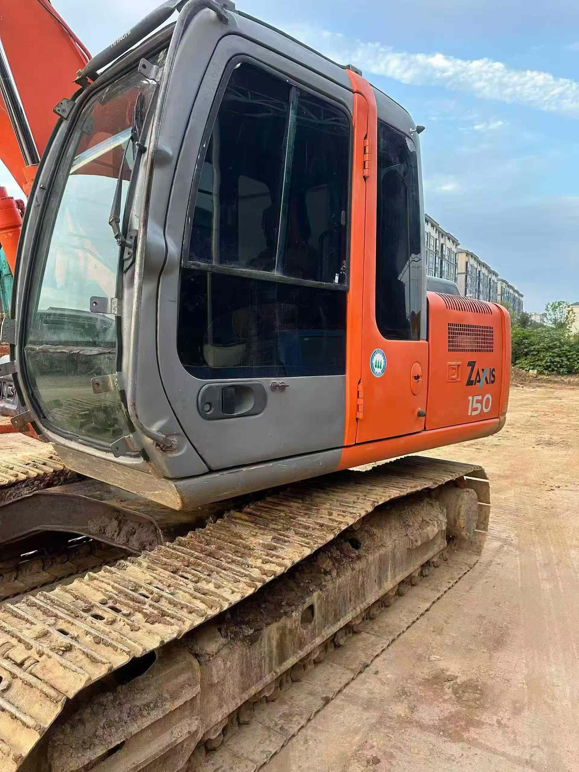 Buy Hitachi EX120-6 Used Excavator / 2