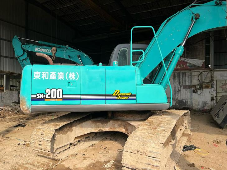 Buy Kobelco SK200-10 Used Excavator / 1