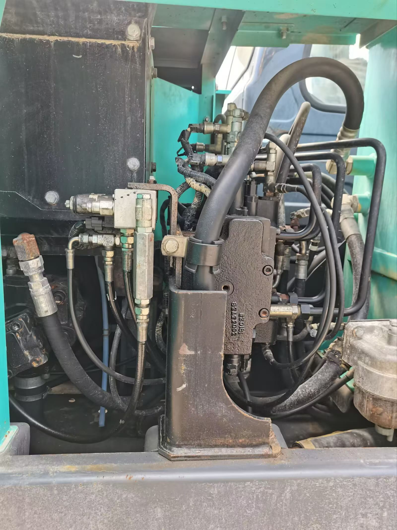 Buy Kobelco SK75 Used Excavator / 8