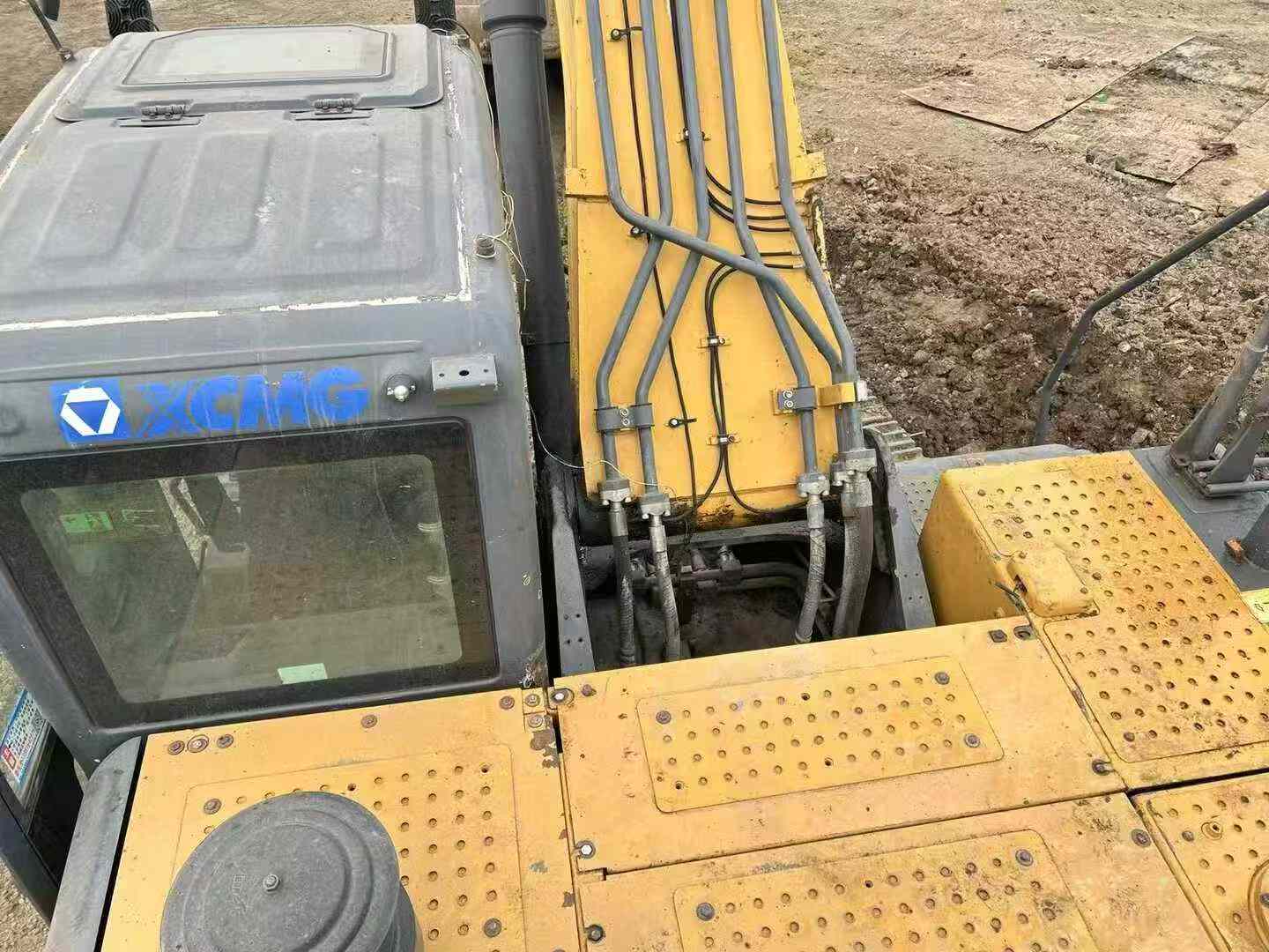Compre Excavadora XCMG XE370 Usada / 5