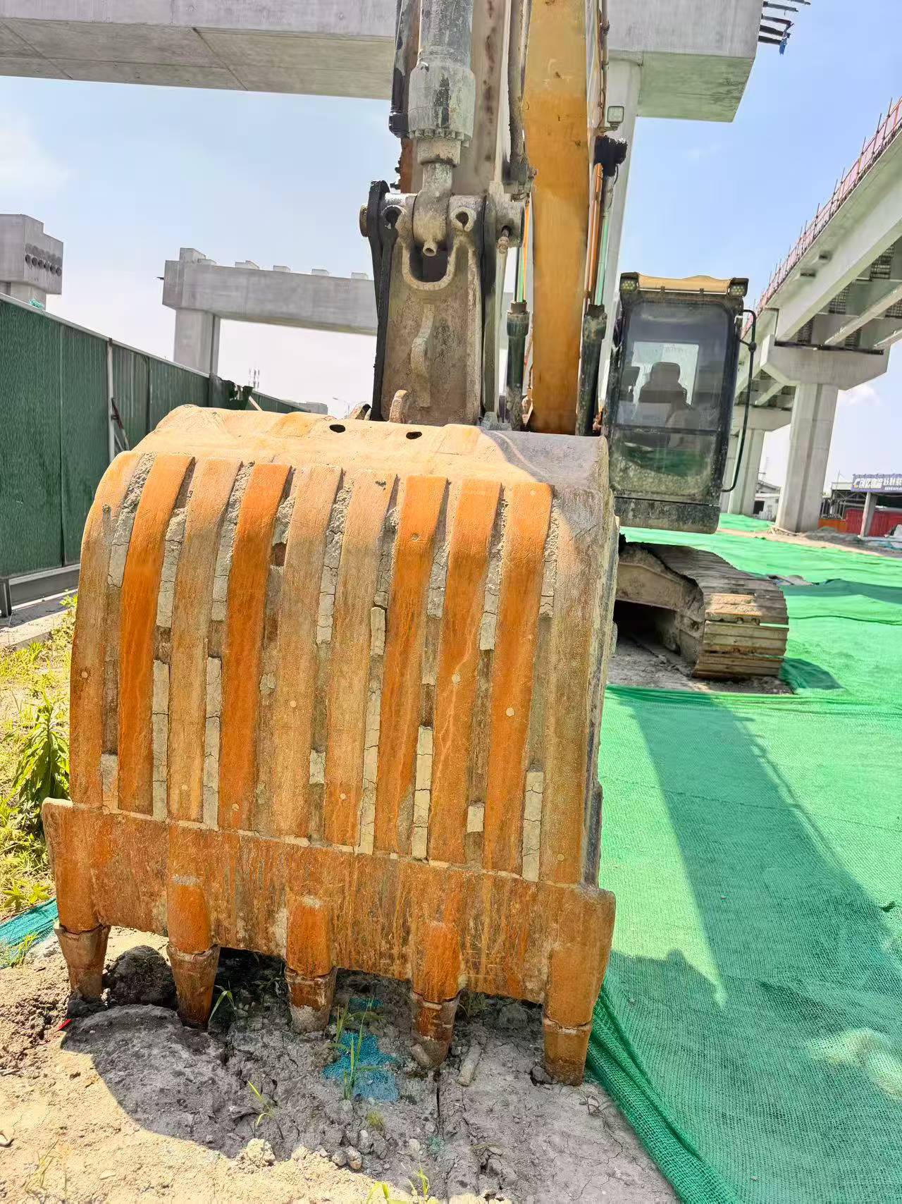 Buy Sany SY215C Used Excavator / 9
